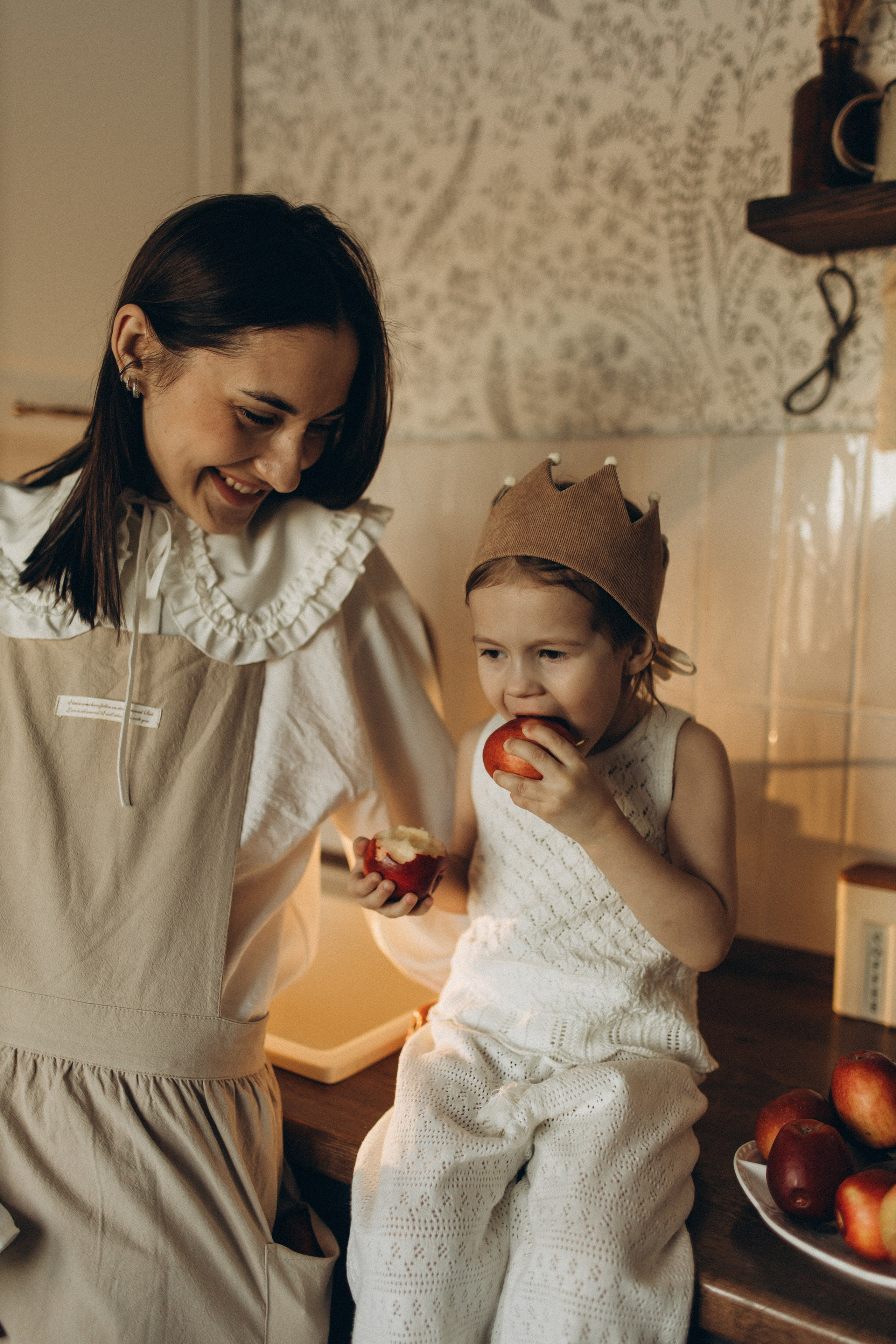 Домашняя истории о материнской любви! Виктория и Сияна. Услуги