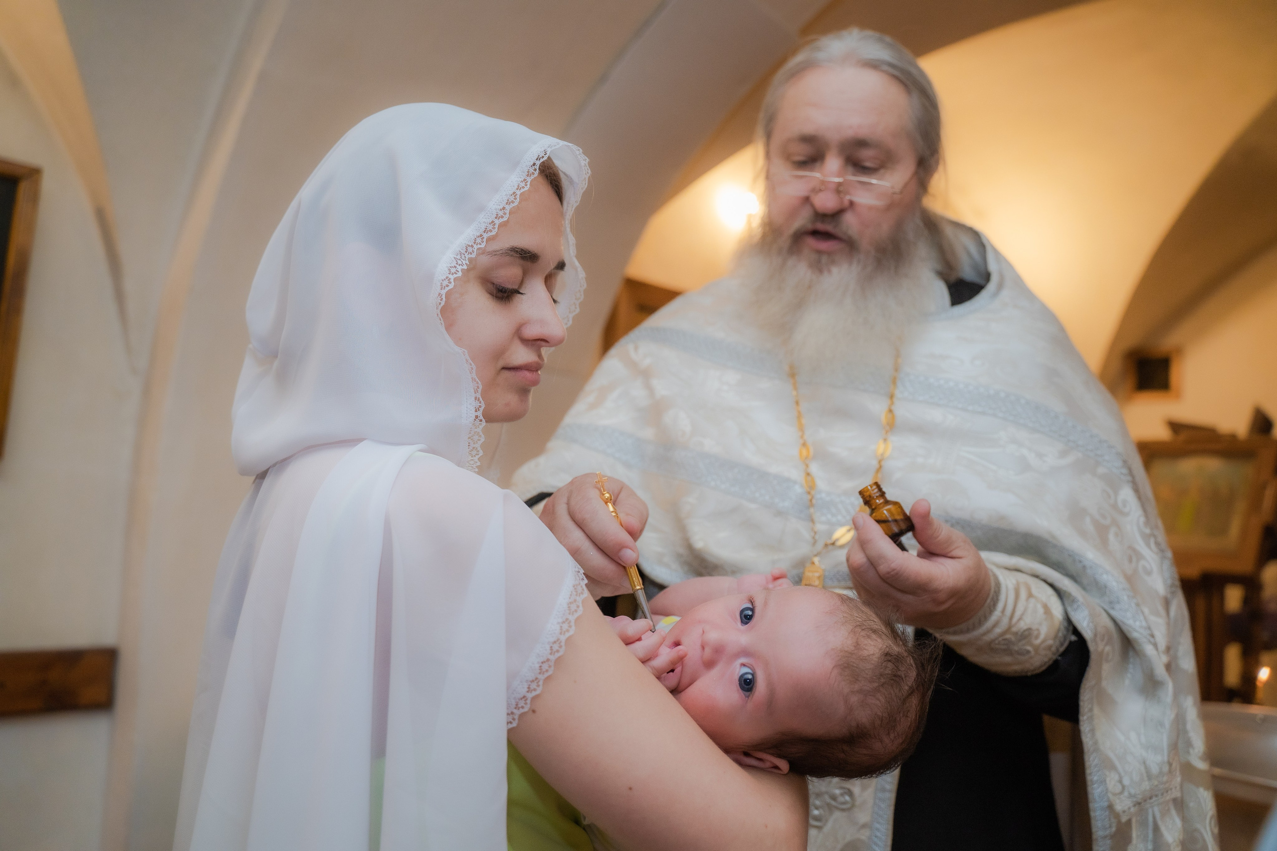 Фотосъемка крещения в Москве — сохранить таинство и создать фотокнигу