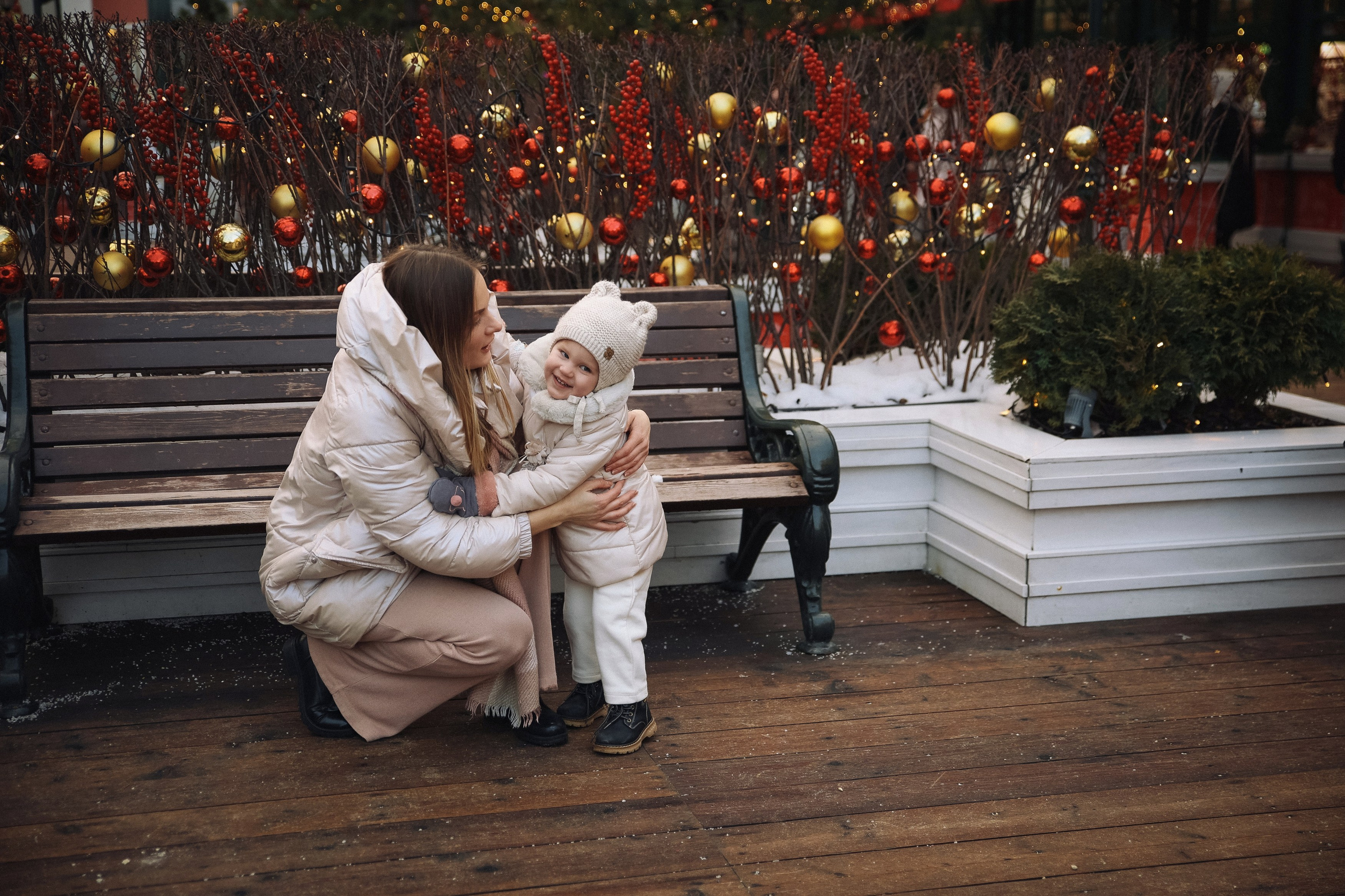 Вместе с бабушкой Света Жанна и малышка Лиза. Фотограф Владимир Москва