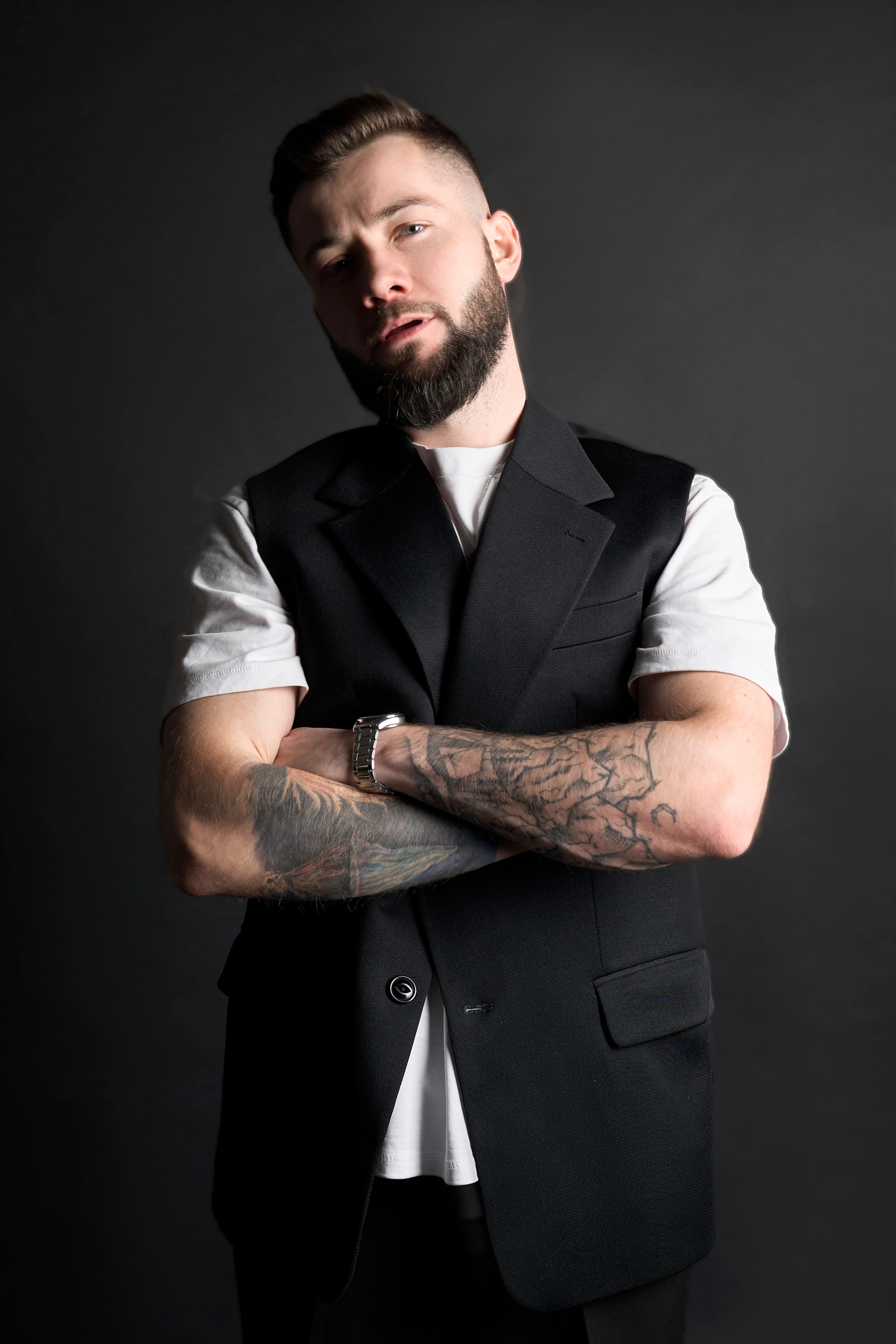 Саша. Главная