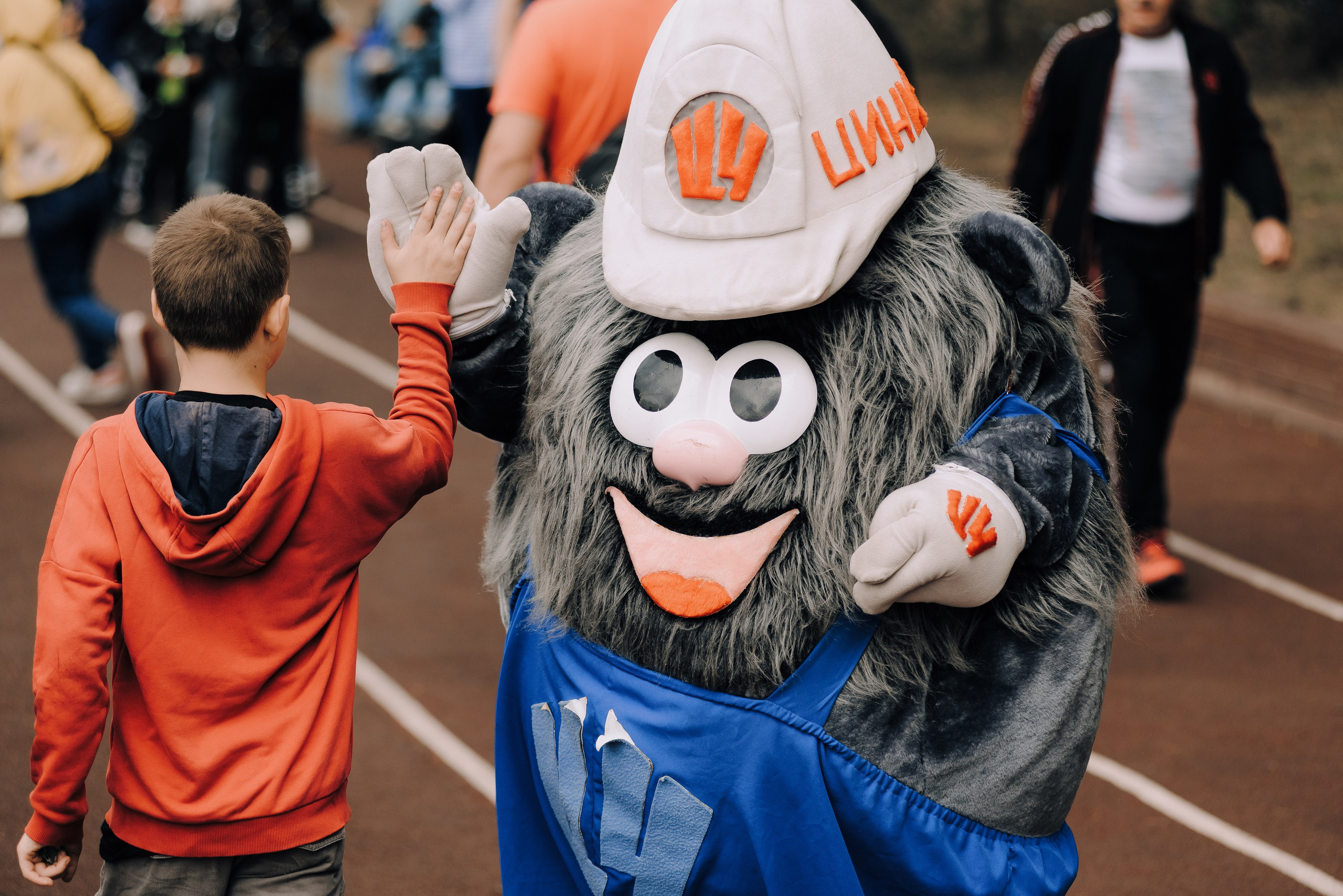 ДЕНЬ МЕТАЛЛУРГА. ЧЕЛЯБИНСКИЙ ЦИНКОВЫЙ ЗАВОД 2023. Репортажный фотограф Зуев Роман г. Челябинск