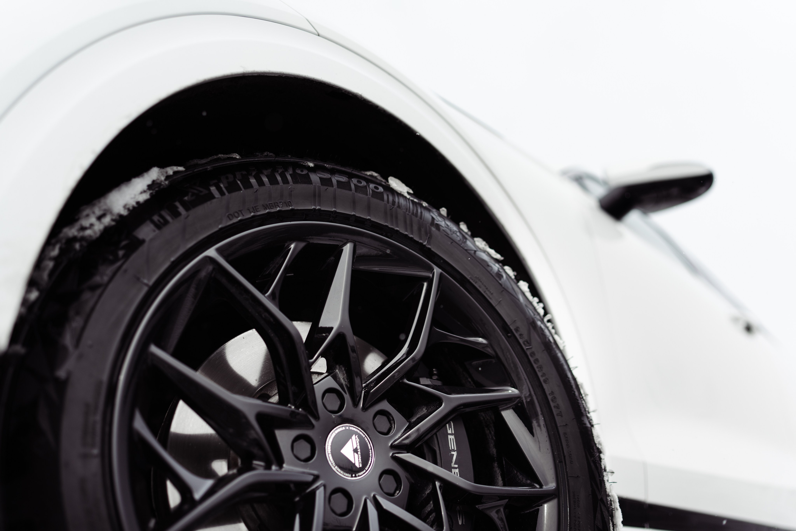 Genesis GV70 для rimzona. Фотограф в СПБ Алмаз Камаев