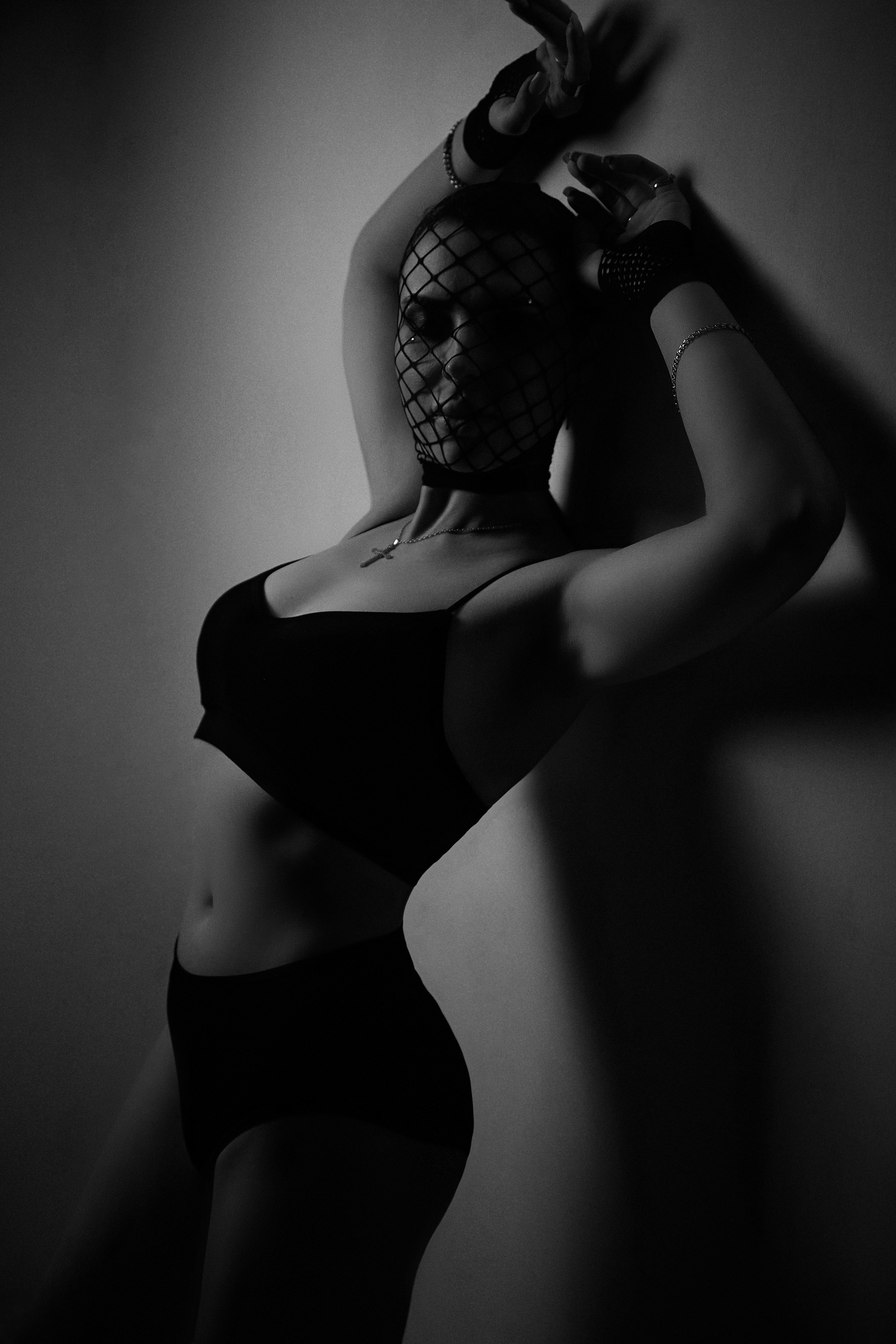 «Девушка в чемодане». Свадебный и креативный фотограф в ЮФО и МСК