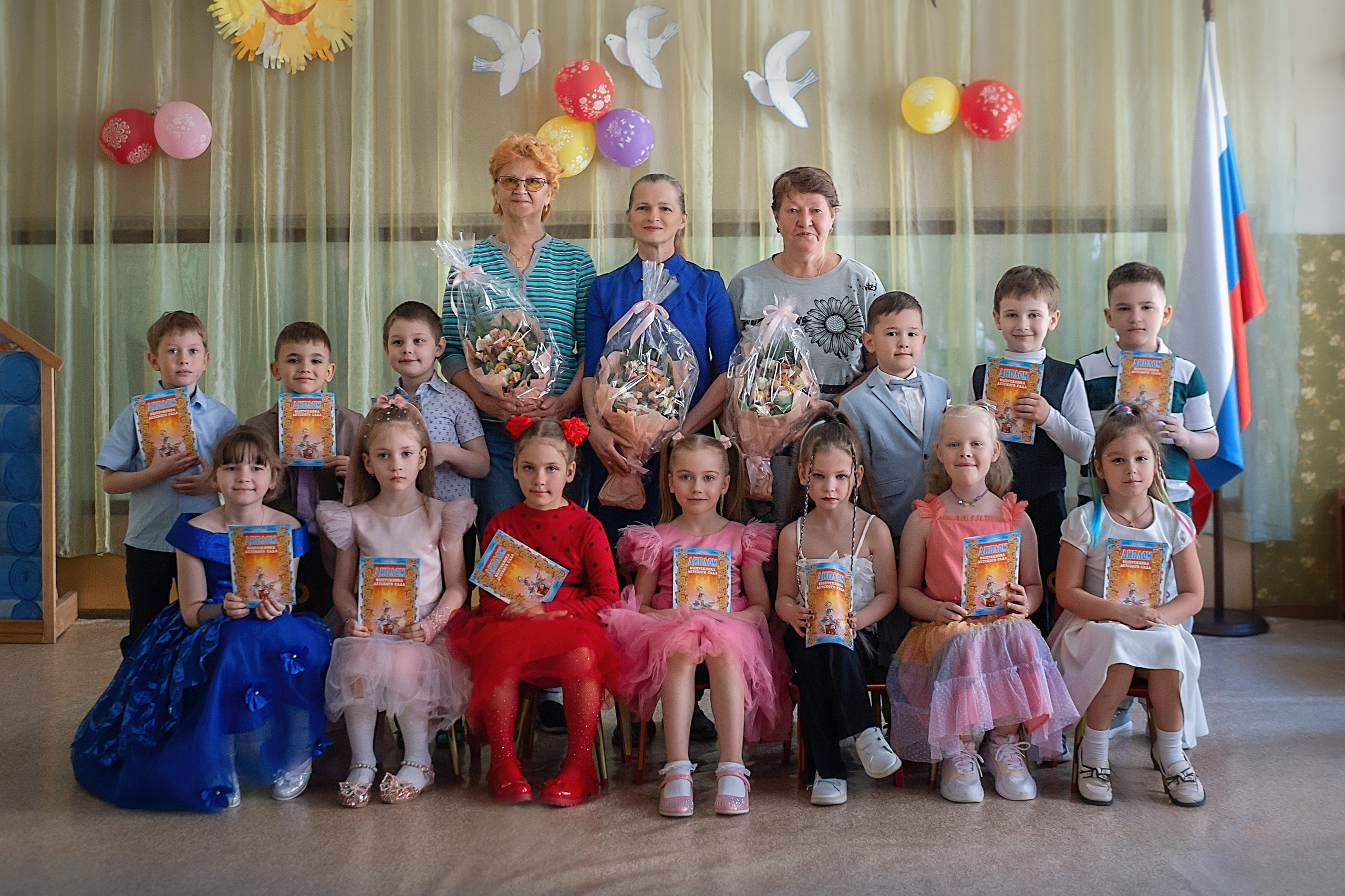 Выпускной ДС № 100_2024 год. Семейный фотограф в Санкт-Петербурге