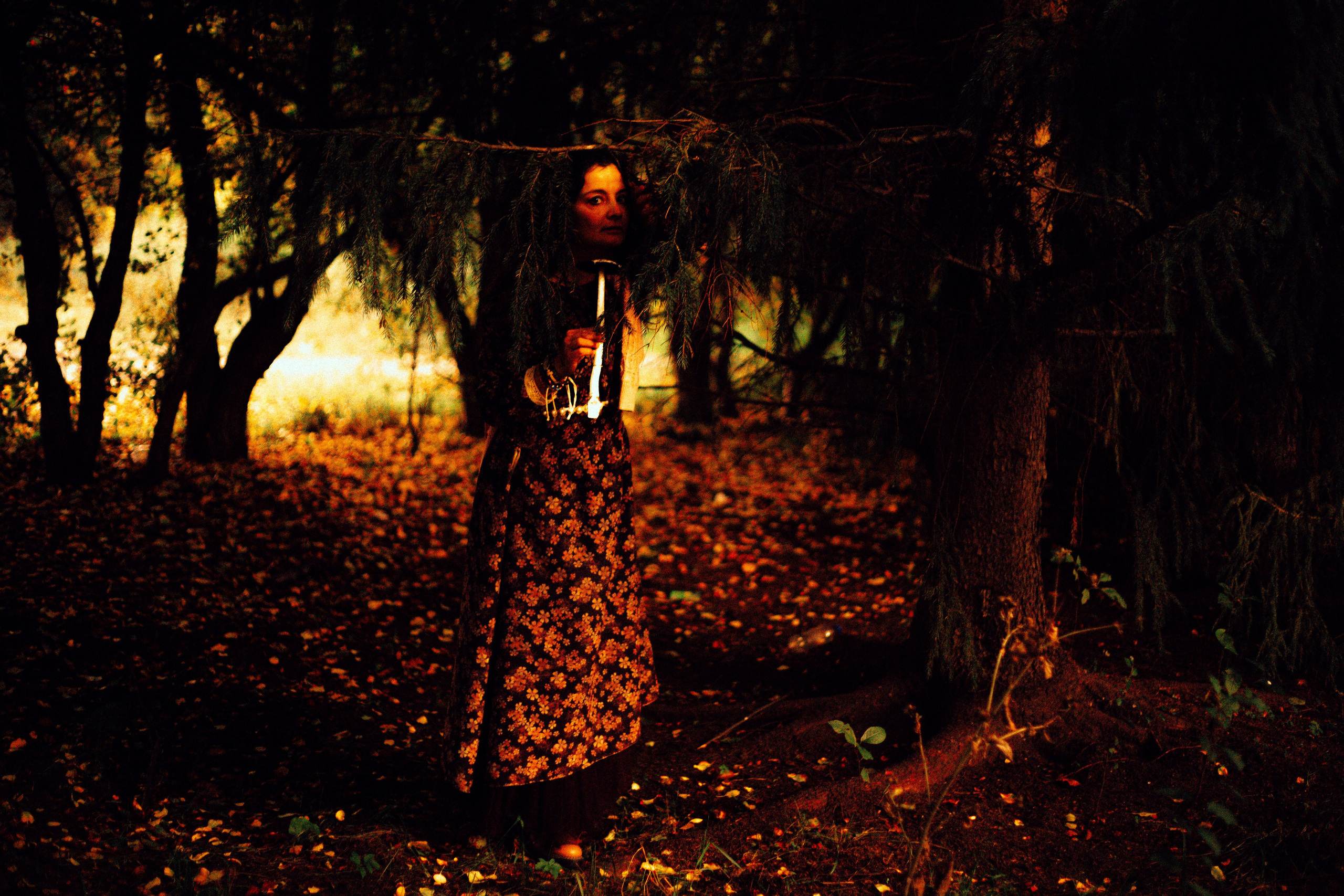 Лес. Колдунья. И волшебные грибы. Арт-фотограф Крис Л. в Тобольске: портрет, семейные, свадьбы