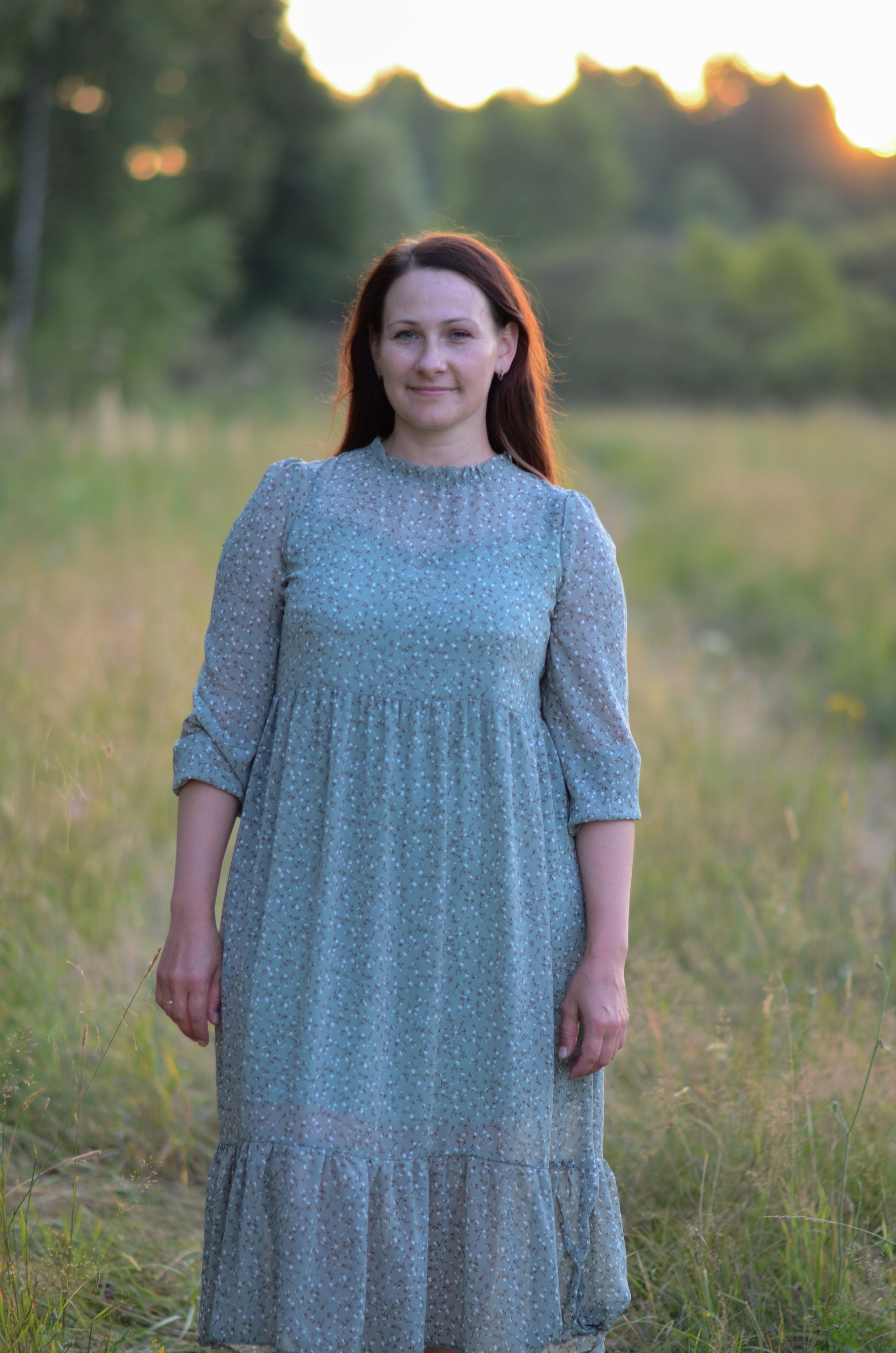 Летняя в поле. Семейный фотограф г. Москва