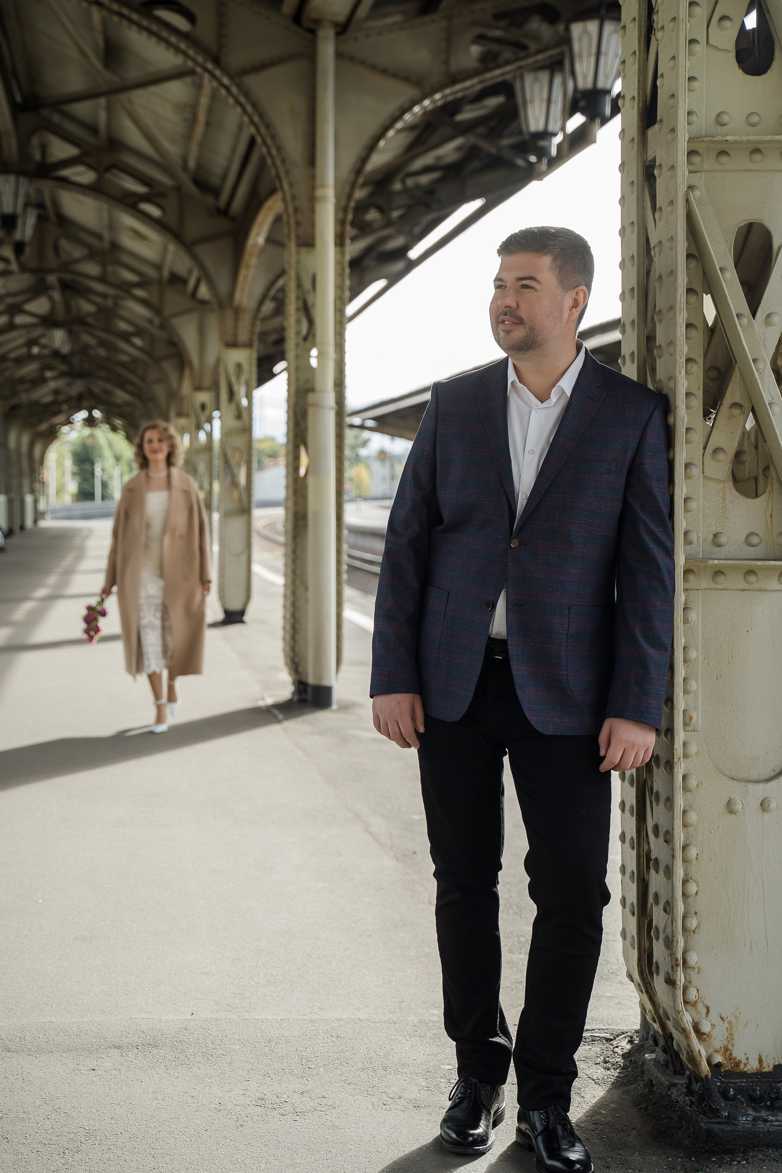 Свадебная фотосессия на Витебском вокзале. Свадебный и семейный фотограф в Пушкине и Санкт-Петербурге Мария Филиппова