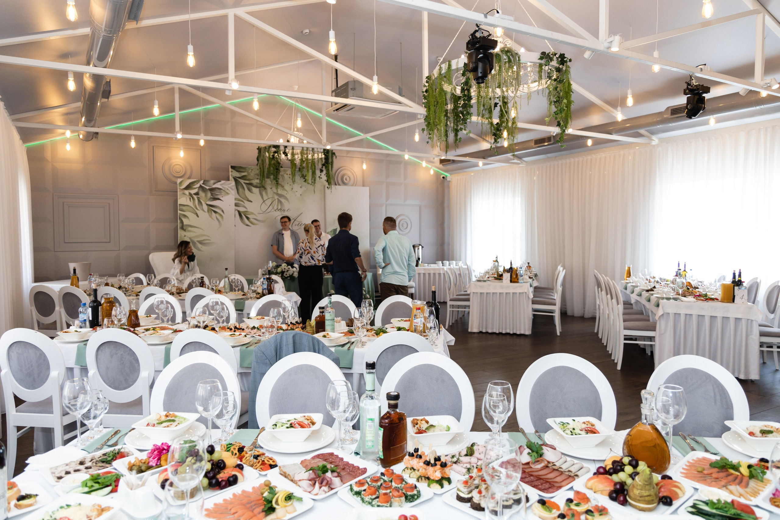 Алёна и Денис (полный день). Фотограф в Барнауле Юлия Садвокасова