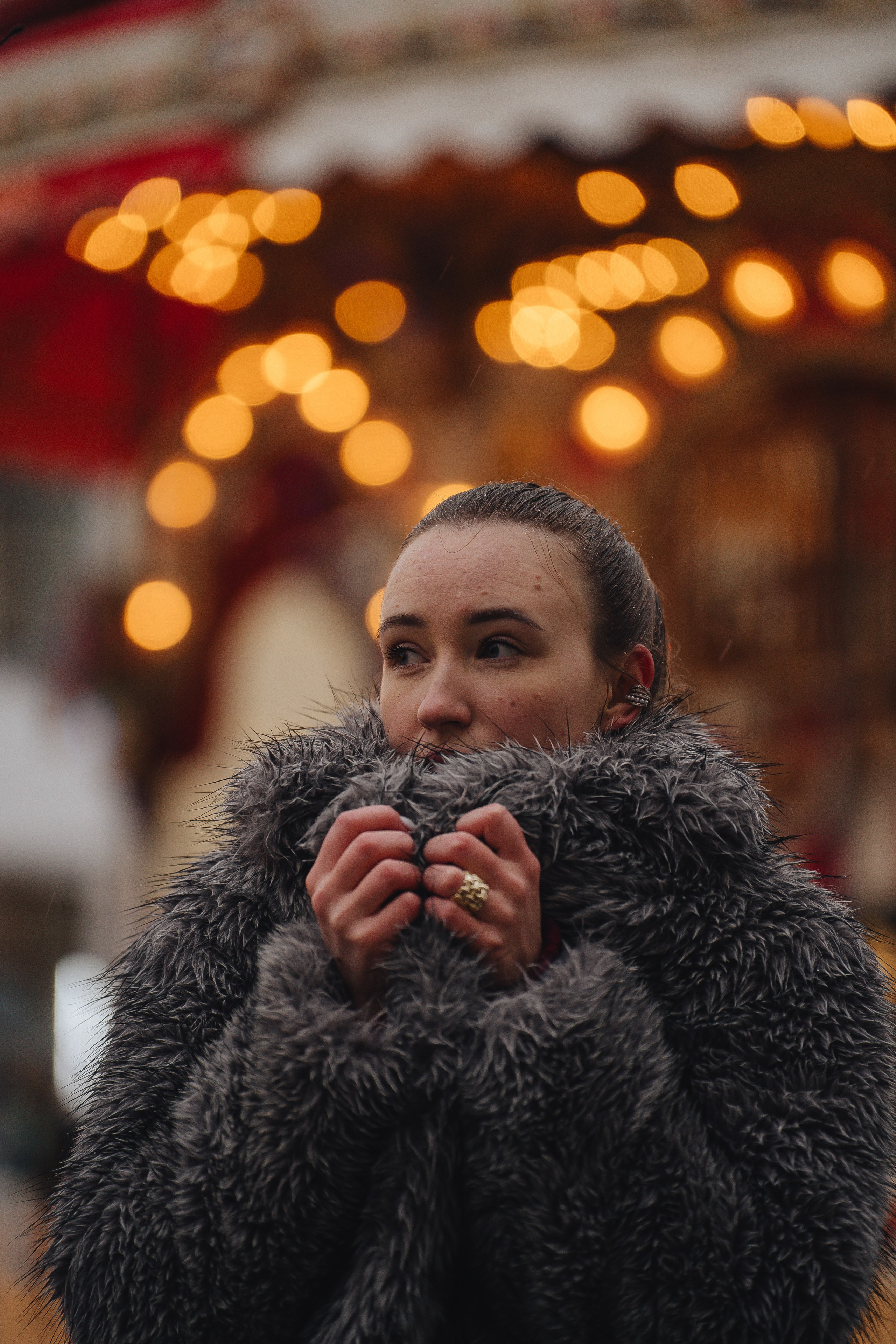 ПРОГУЛКА НА МАНЕЖНОЙ ПЛОЩАДИ ДЛЯ ДЕВУШКИ ПЕРЕД НОВЫМ ГОДОМ (НОВОГОДНЯЯ ФОТОСЕССИИЯ НА МАНЕЖНОЙ ПЛОЩАДИ). Профессиональный фотограф, Санкт-Петербург — Виктория Богомолова