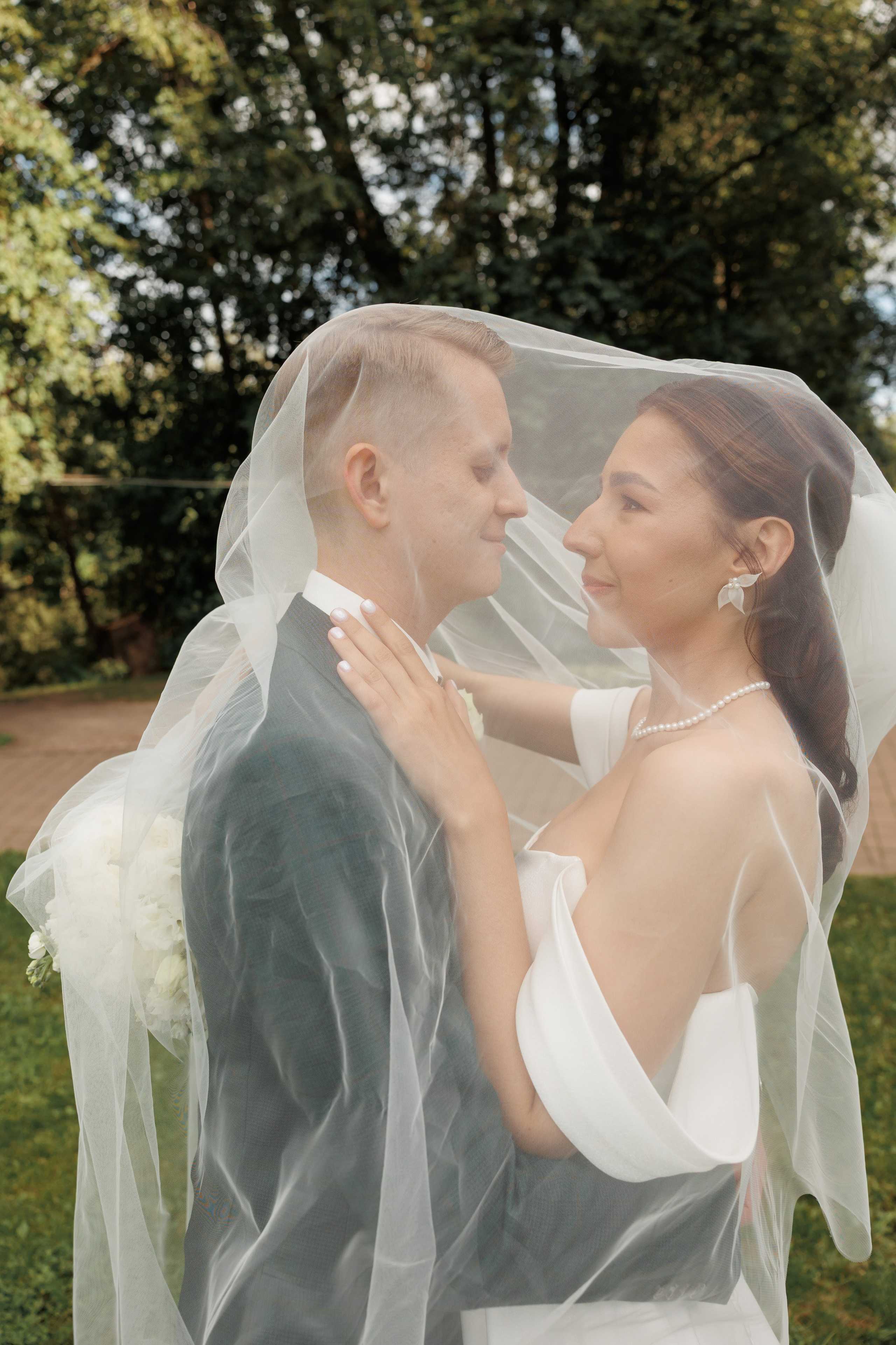 Регистрация в отеле Fish Point, ЗАГС Бутово, прогулка в Остафьево. Свадебный и репортажный фотограф (Москва, Королев и другие)