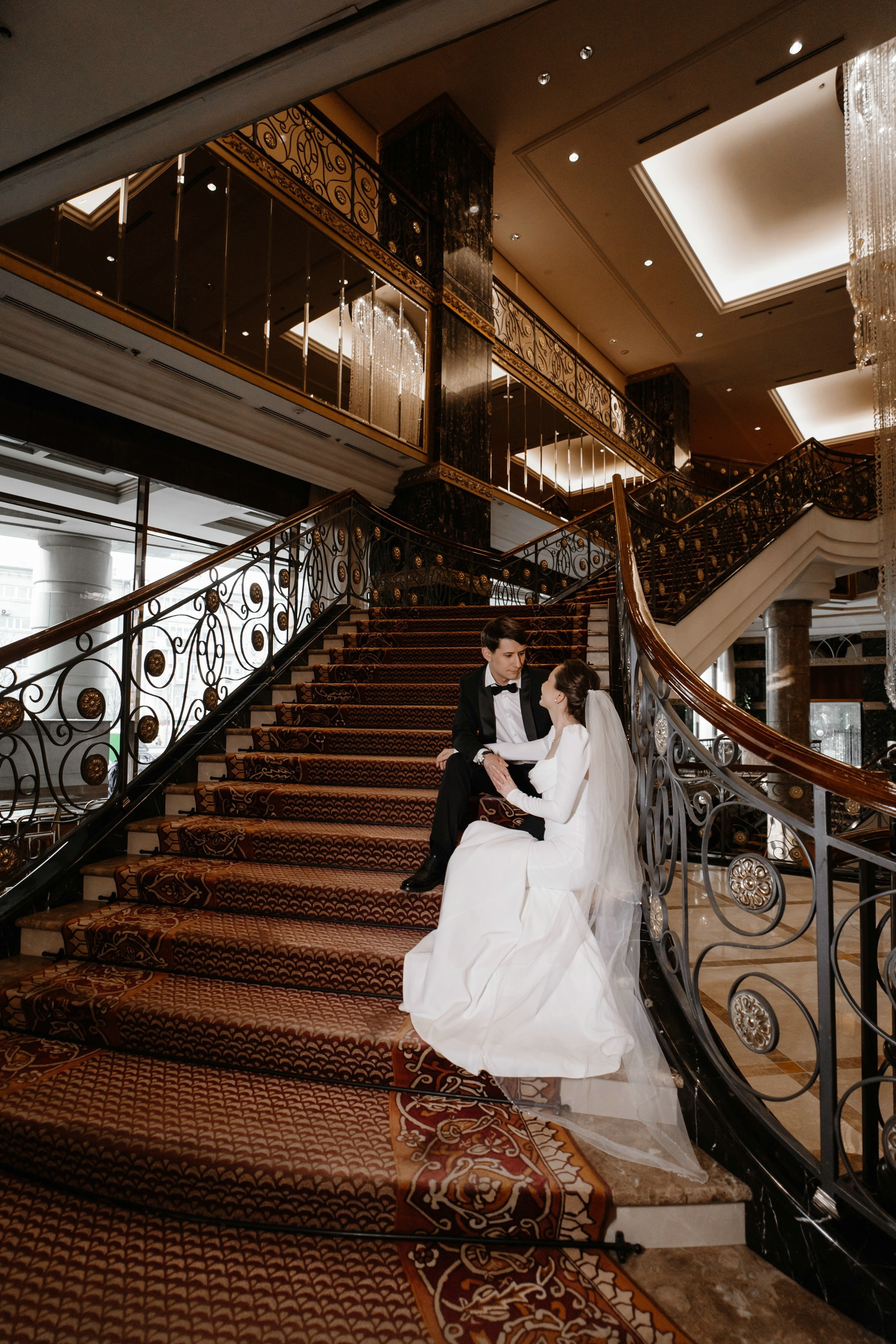 Фотосессия свадьбы в Lotte Plaza. Свадебный и семейный фотограф в Москве Светлана Зоткина