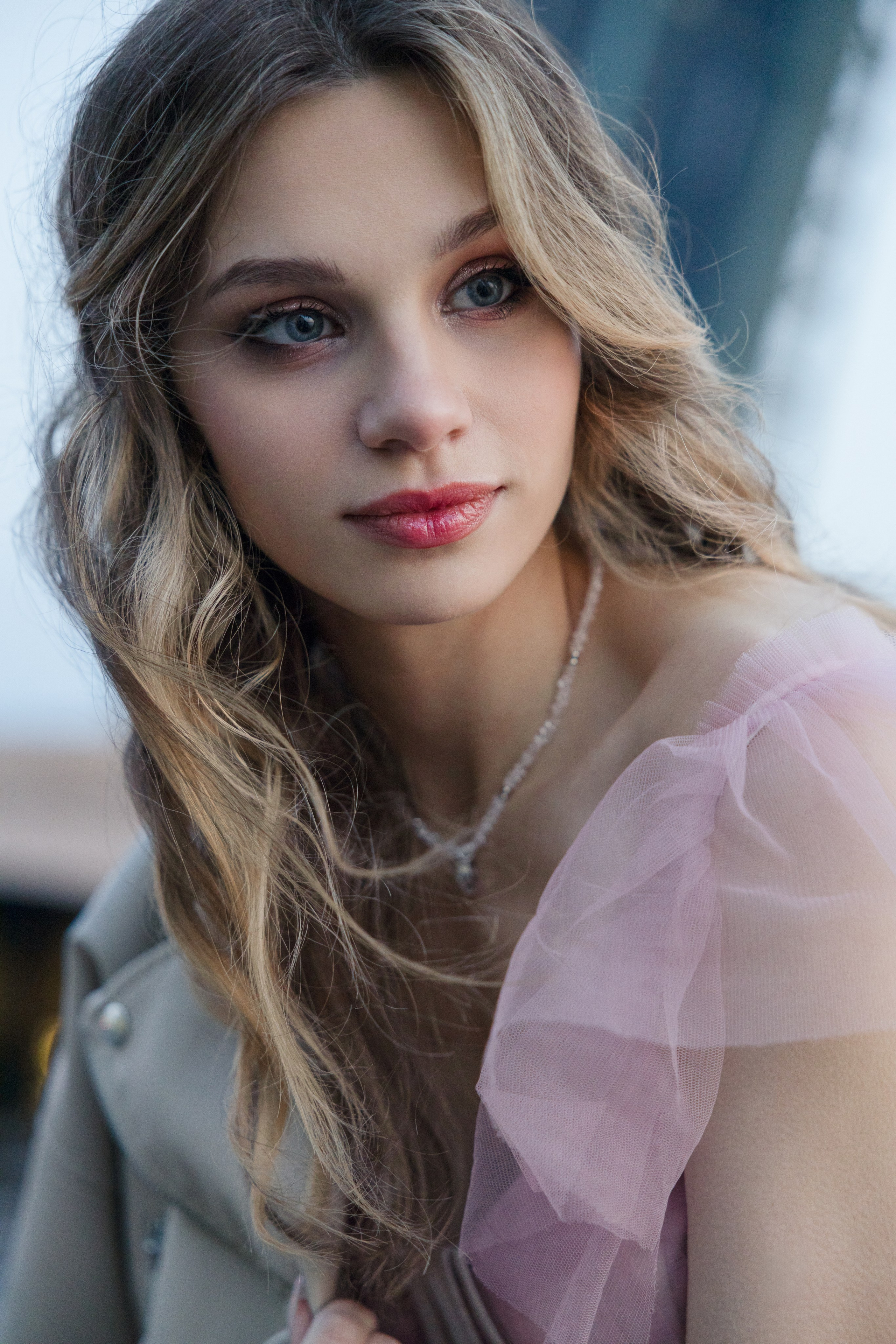 Фотопрогулка на фоне разведенных мостов. Белые ночи Питера. Фотограф в Санкт-Петербурге Вагнер Юлия