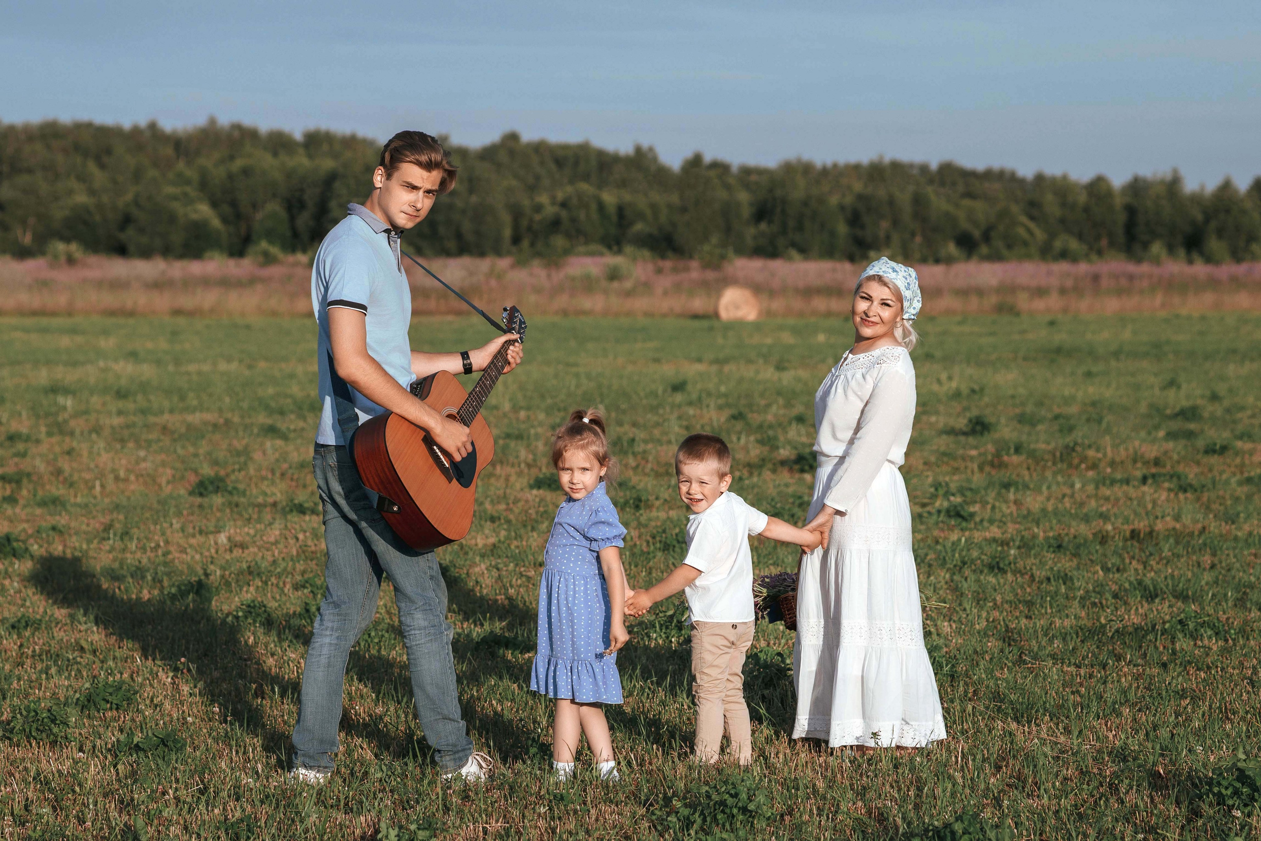 Прогулка в поле. Фотограф в Москве Мухина Ирина