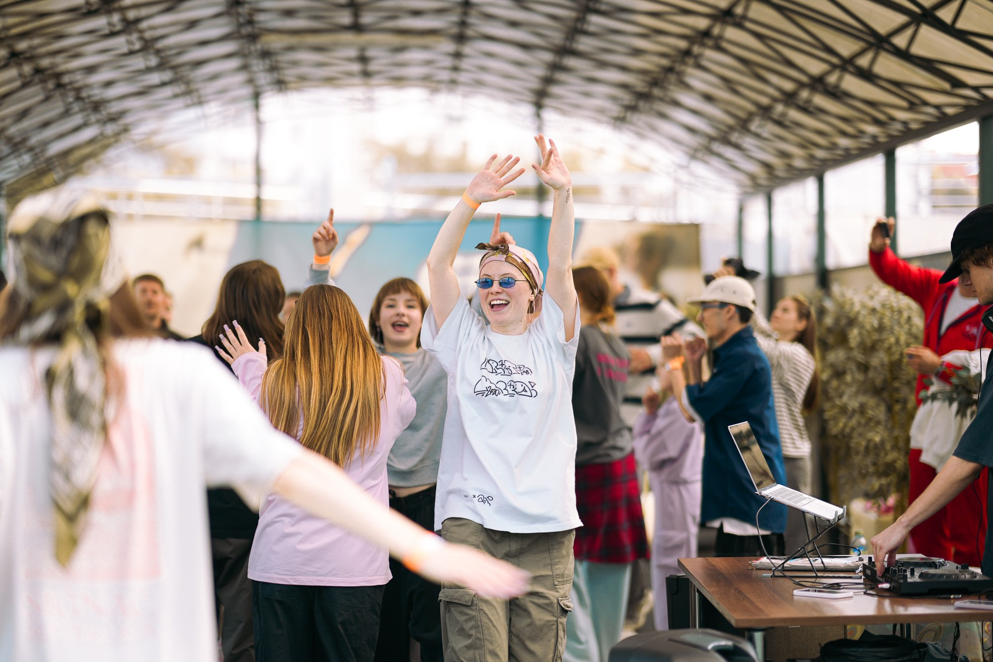 JAM ON THE ROOF. LIYALEE PHOTO