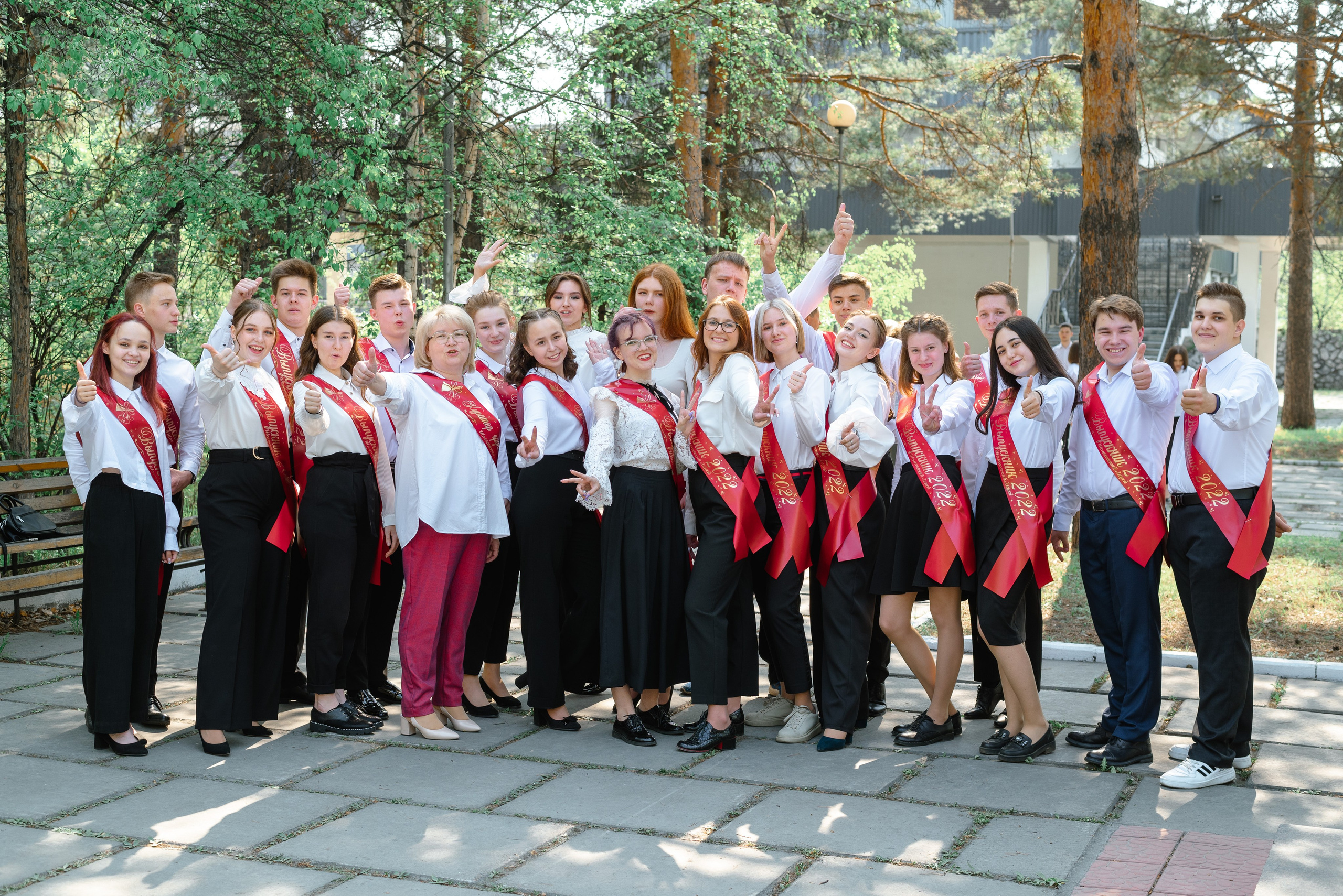 Выпускной 9-11классы. Выпускные книги Анапа Новороссийск Краснодар