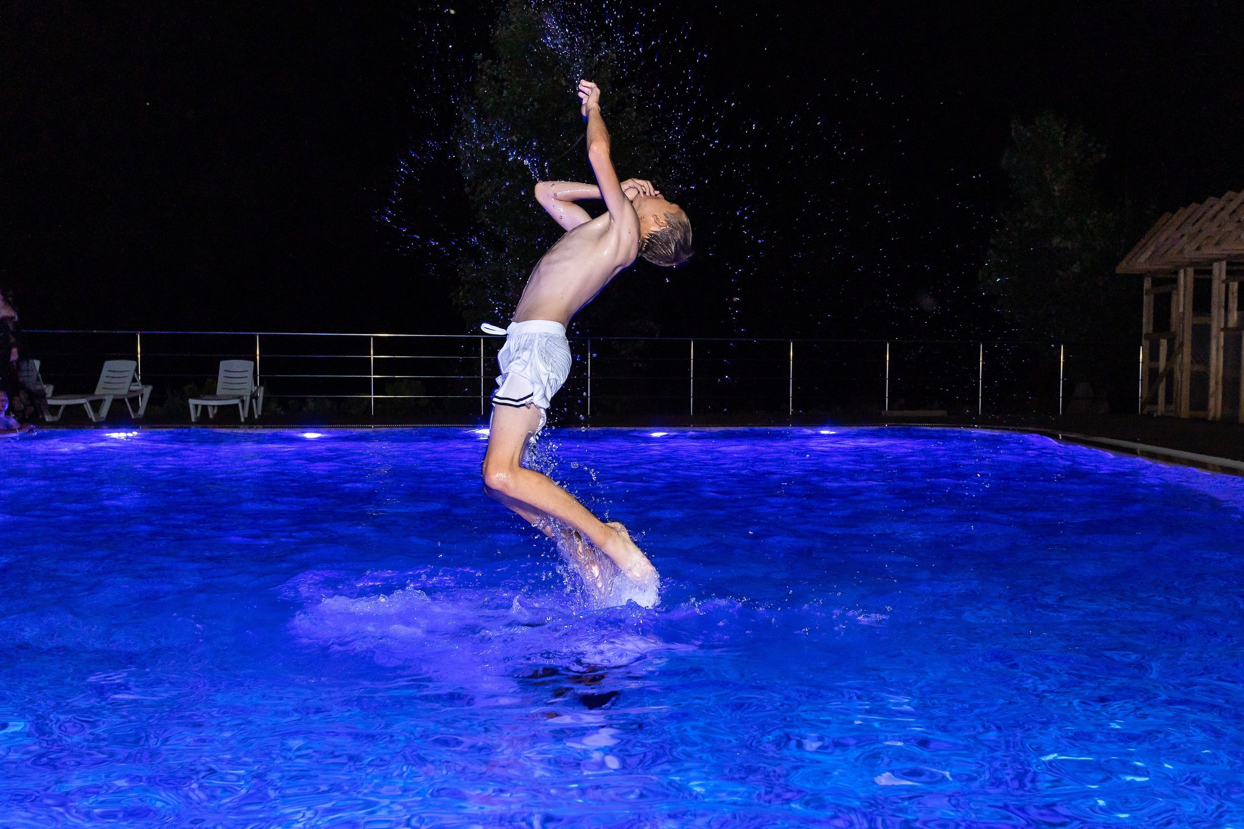 Вручение аттестата и выпускной вечер. Выпускные альбомы Майкоп, Краснодар Елена Золотарева