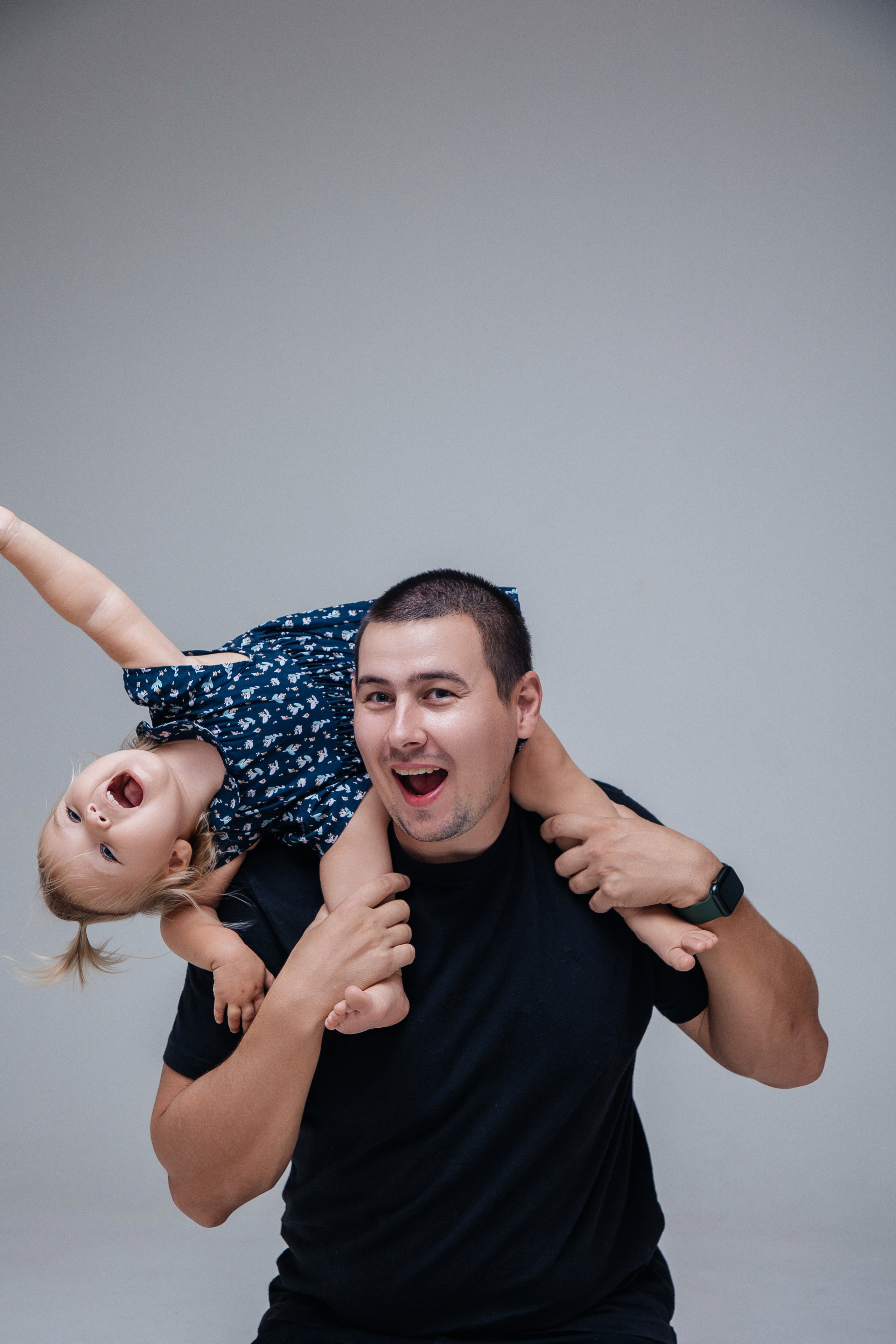 Настя и семья. Фотограф Денис Лесковский (Тюмень)