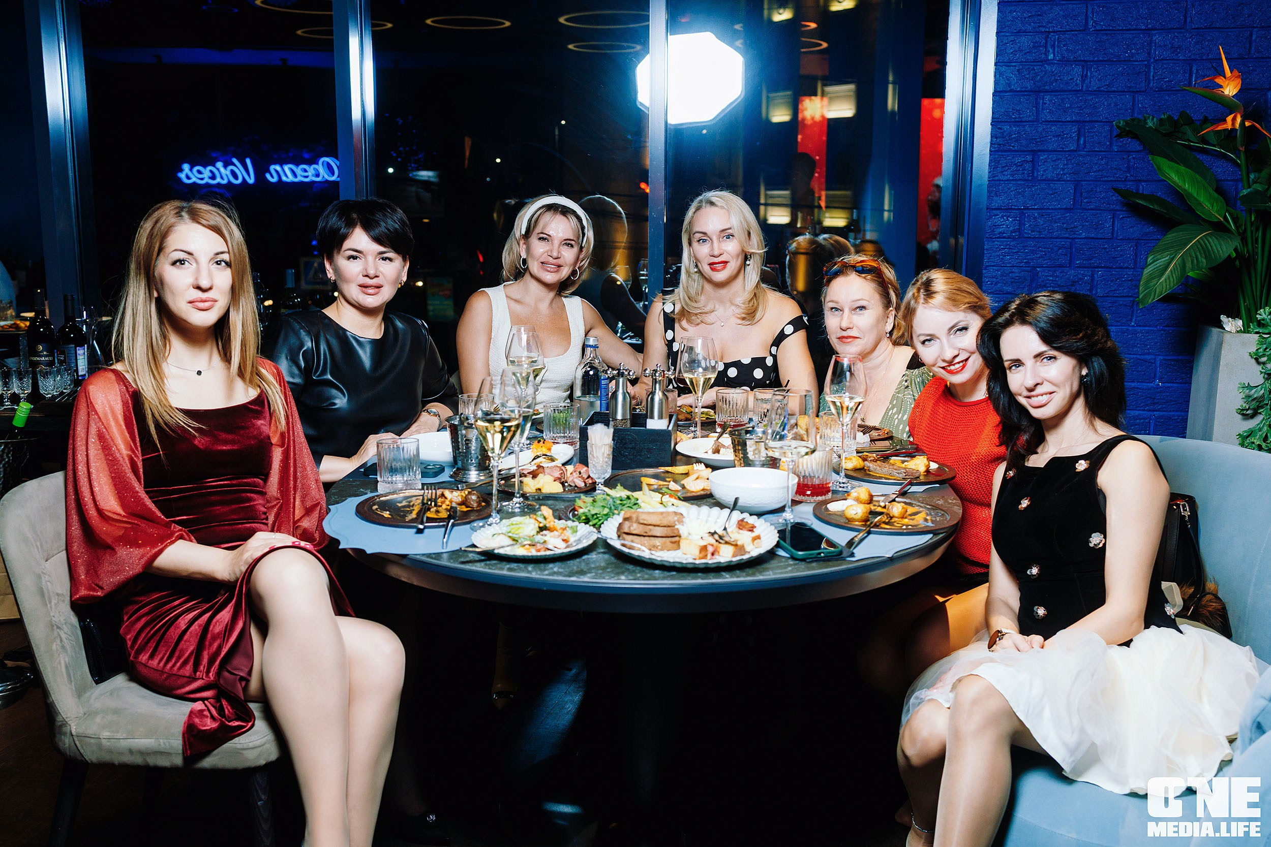 Фоторепортаж из Океана. One Media Life: фоторепортажи, фотоотчеты с мероприятий и заведений