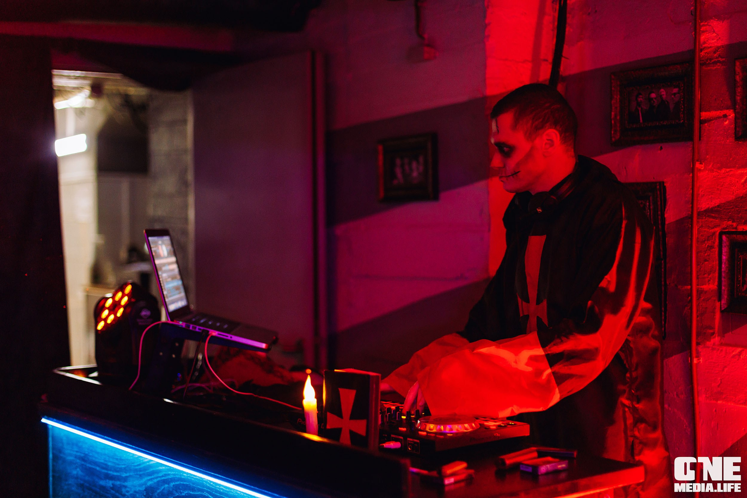 Фоторепортаж из бара Dreadnought. One Media Life: фоторепортажи, фотоотчеты с мероприятий и заведений