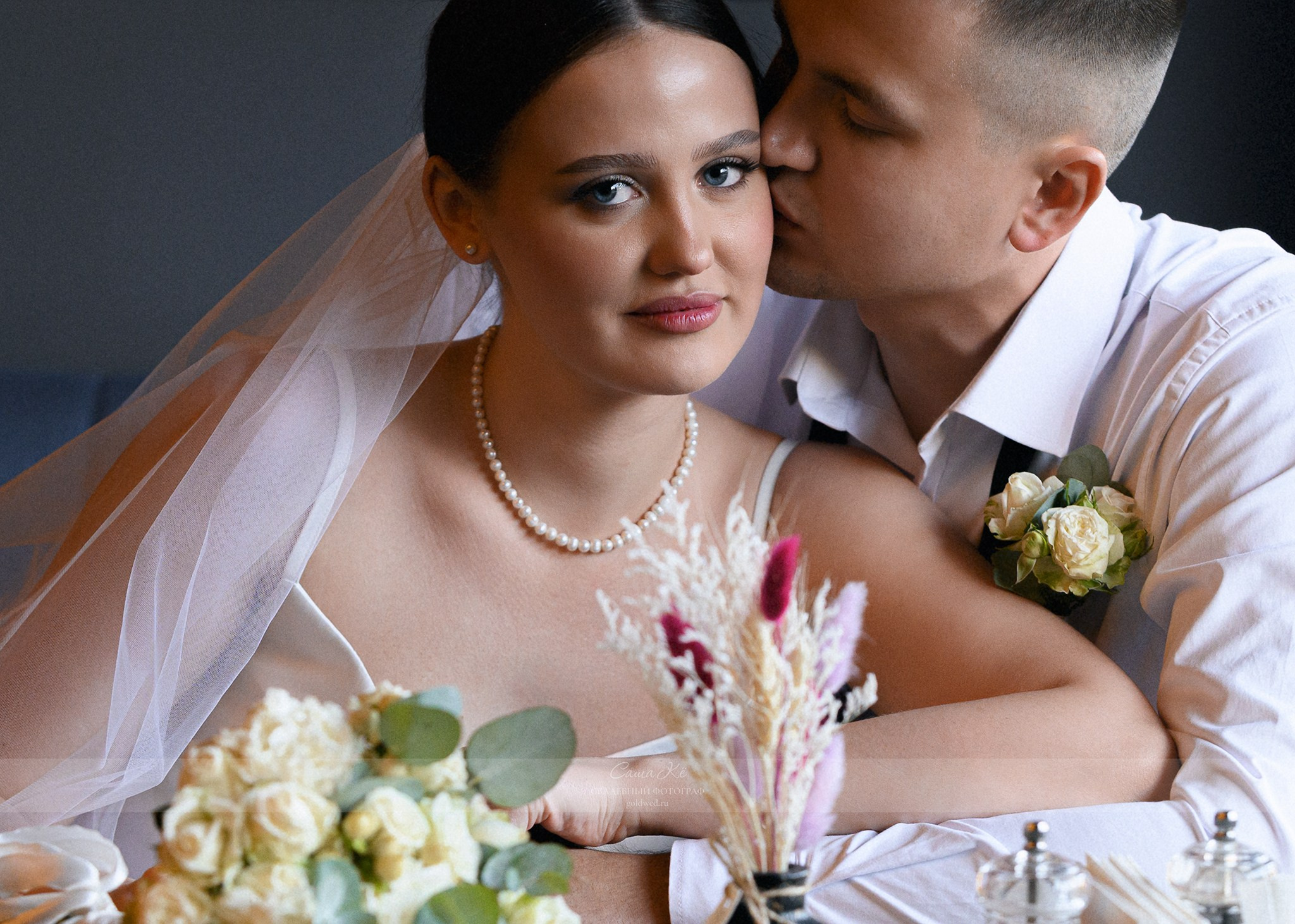 Идеальные фото для молодоженов: Новосибирск, эмоции и стиль. Свадебный и семейный, event фотограф, фоторепортаж в Новосибирске — Саша Кё