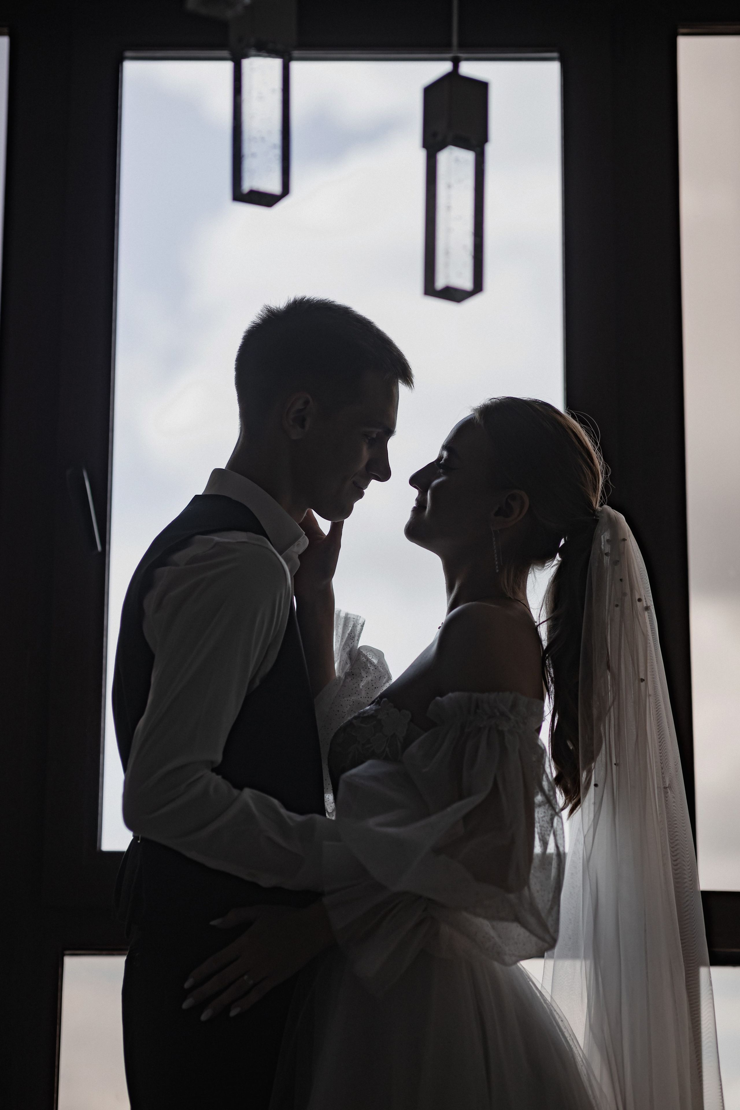 Артём Елена