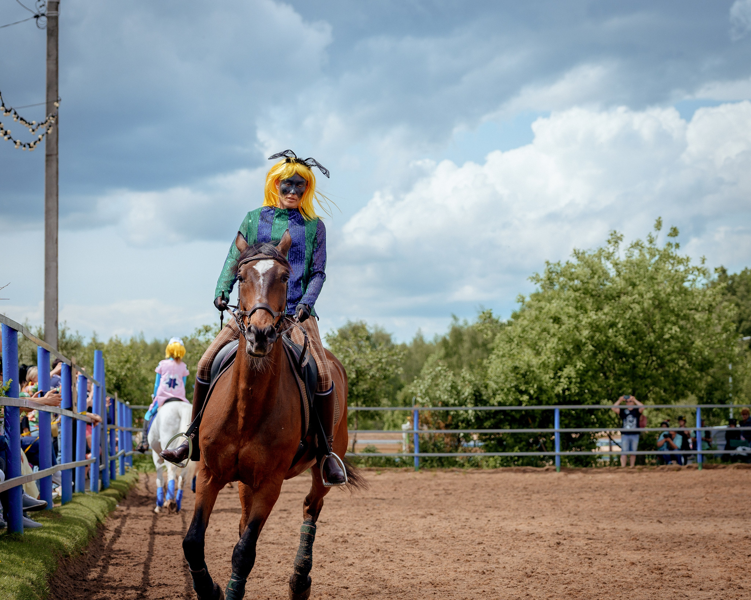 Конный клуб Горки. Портретный и семейный фотограф в Москве/Видное