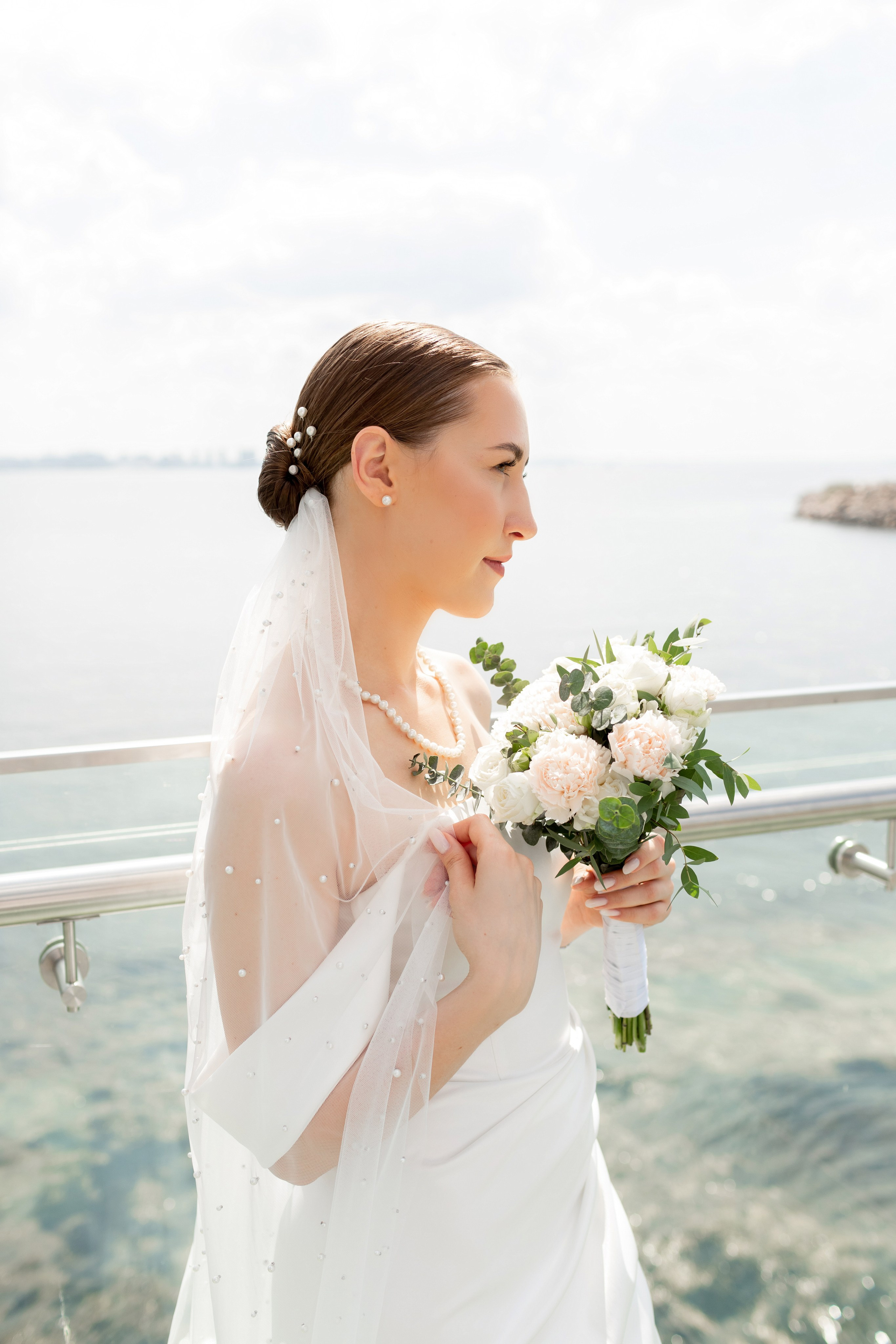 Свадебная фотопрогулка у Лахты. Свадебный фотограф Кирилл Белый