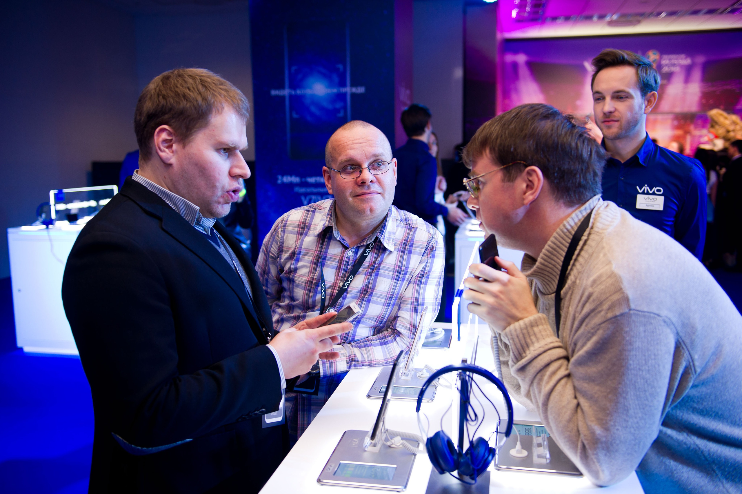 Презентация смартфонов VIVO. Репортажный фотограф и видеограф Слава Думчев. Тимбилдинги, отчетники, корпоративы