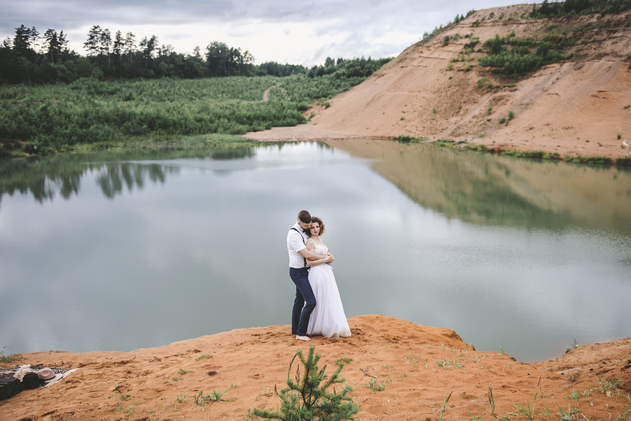 Выездная регистрация на песчаном карьере. Свадебный и семейный фотограф София Невская
