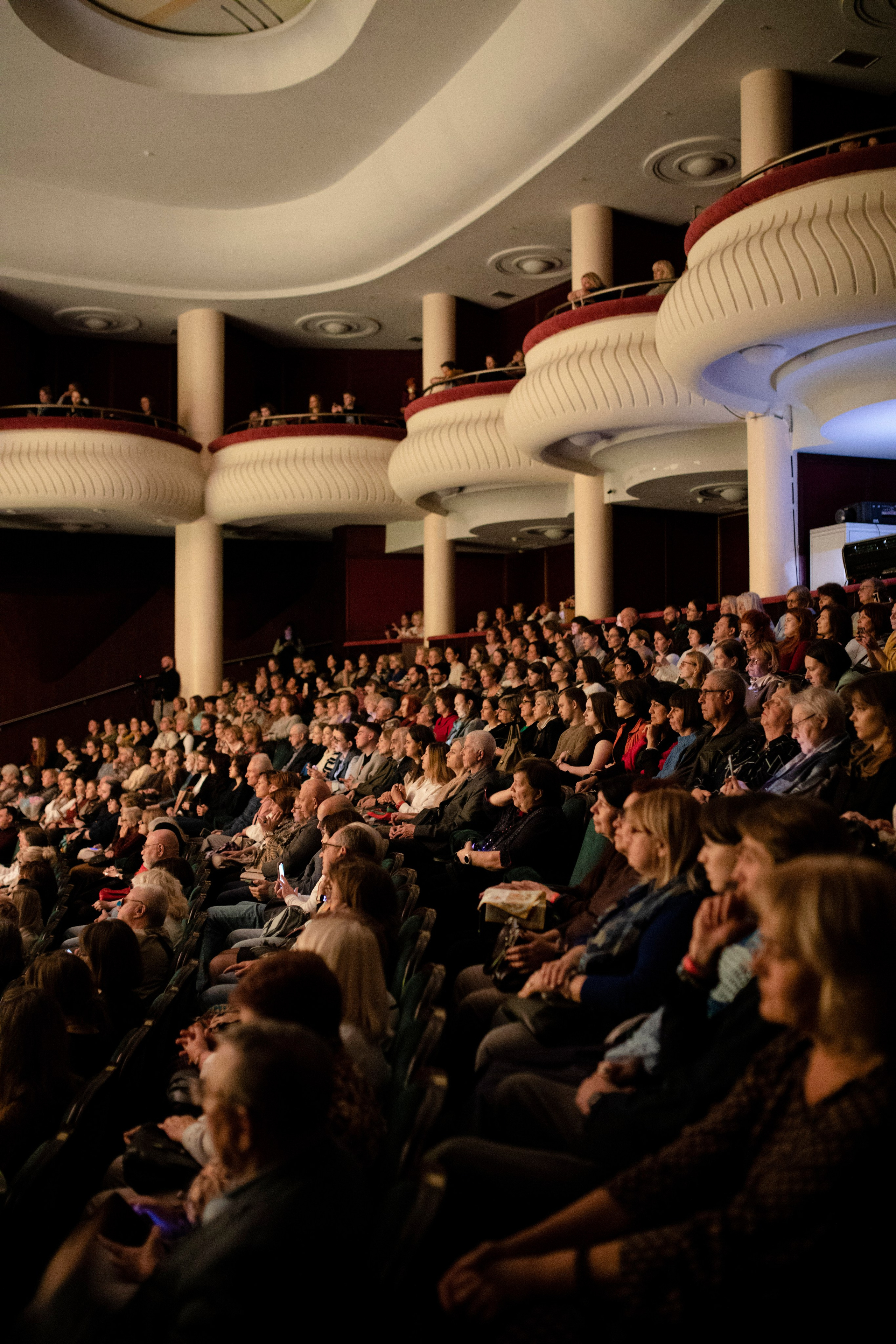 Елена Фролова. Ольга Пилант. АРТ, бэкстейдж, свадебная и семейная фотография, городской портрет, интерьерная фотография