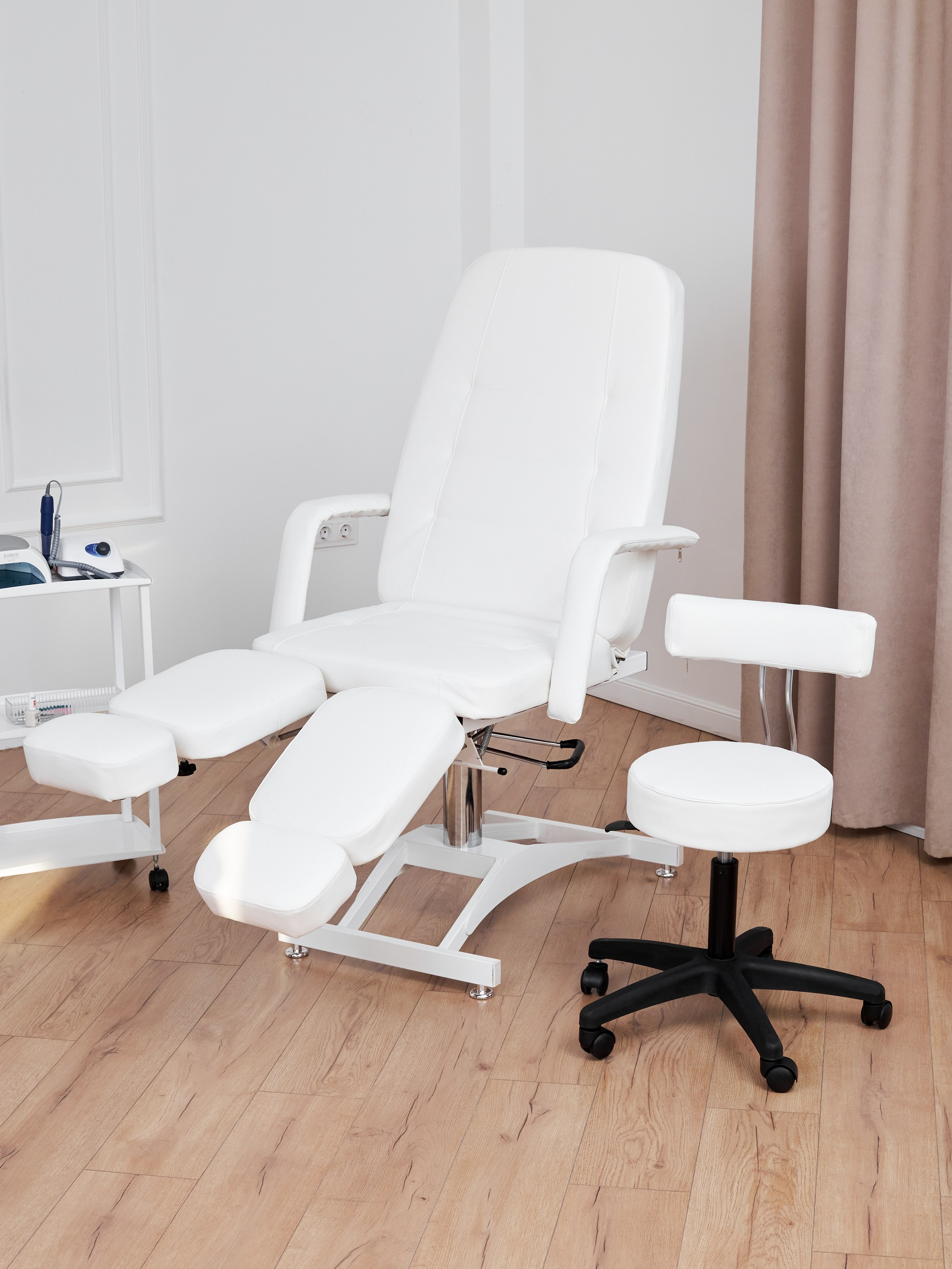 Фотосъемка мебели Екатеринбург для бизнеса кресла производство шоурум интерьерная съемка Екб фотограф предметов заказать цена каталог. Фотограф Екатеринбург Анастасия Жерновская | Маркетплейсы и нейрофото