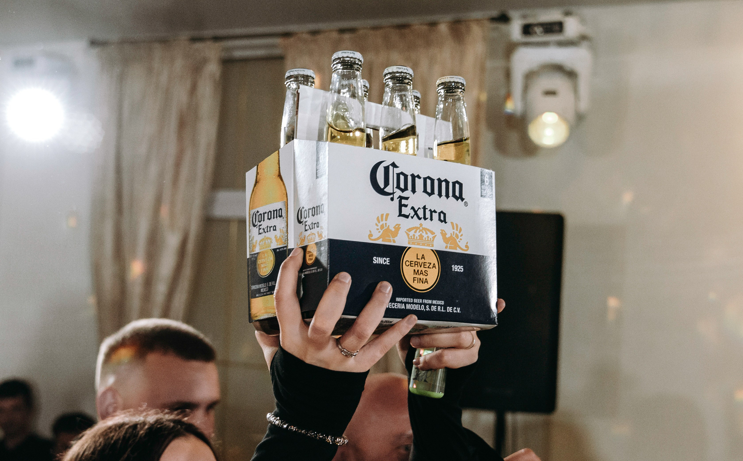 Живи, пока живется, пока бушует кровь. Свадебный фотограф в Минске Вадим Бурчик