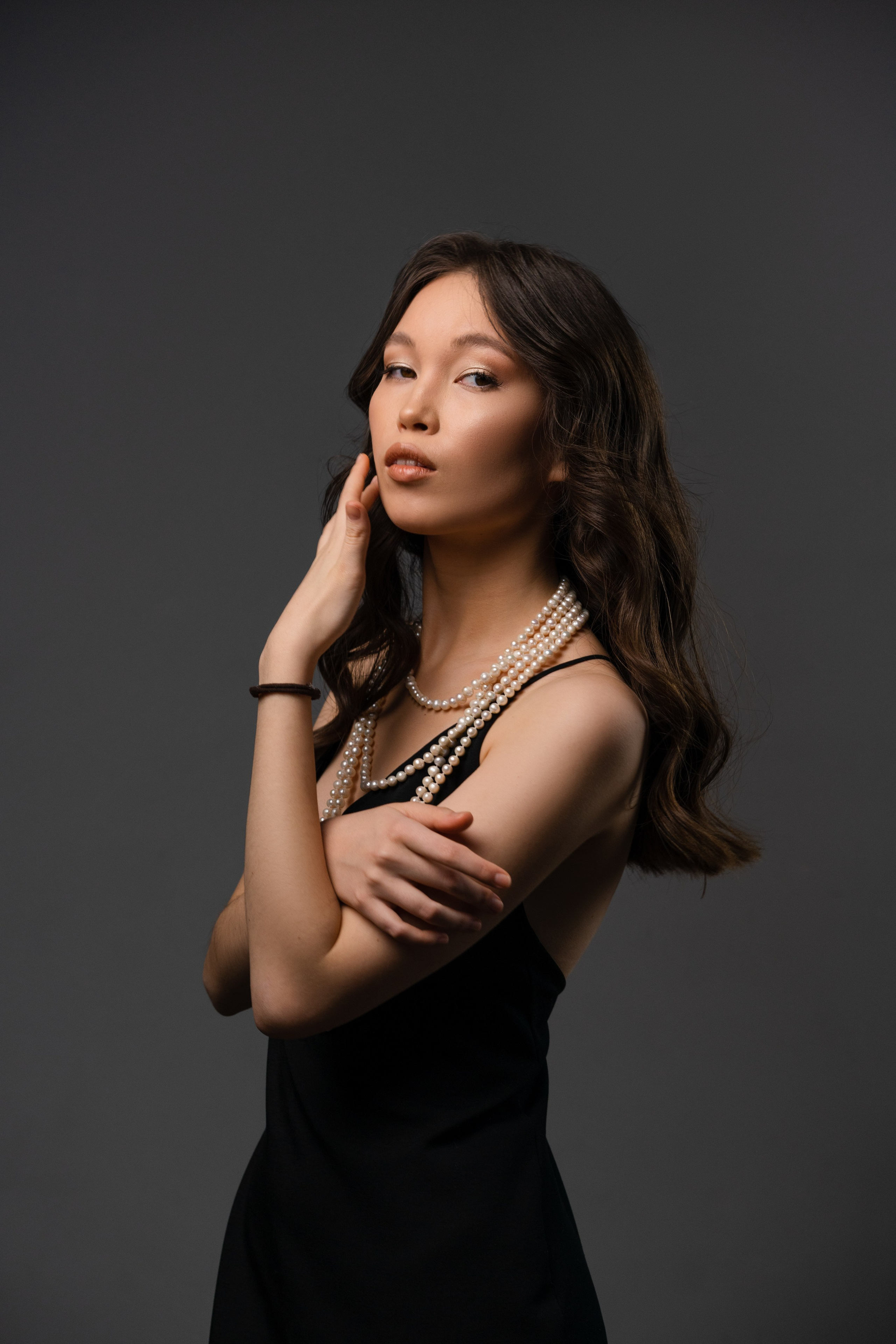 Женский портрет в Белграде, женский портрет в Нови Саде, Белград, Нови Сад, нежный, профессинальный, 2024, 2025, trendy, stylish, Female portrait Belgrade, Female portrait Novi Sad, photographer Novi Sad, studio, студийный