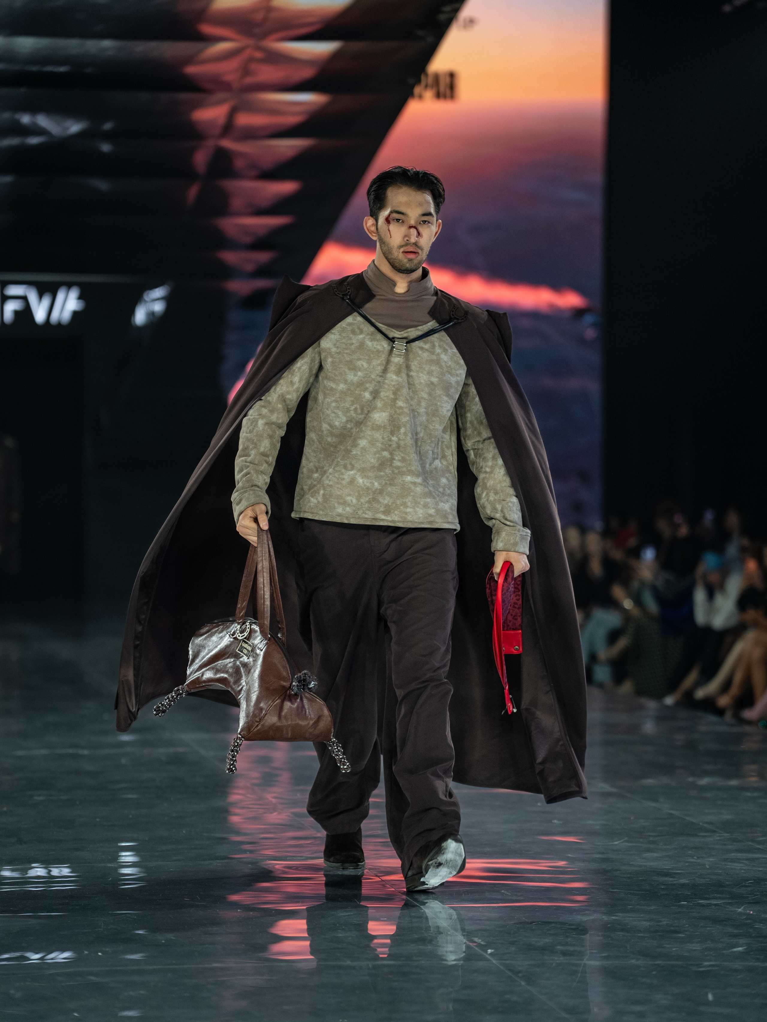 Visa Fashion Week Almaty Pre-Fall 2026 GAZHAIYIP. Сайт Алматинского НЮ АРТ, будуар и фэшн фотографа Дениса Карпенко