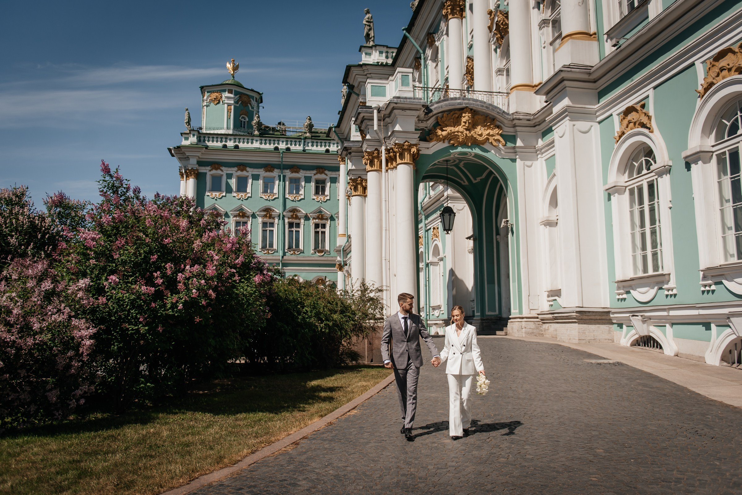 свадебная фотосессия возле Эрмитажа