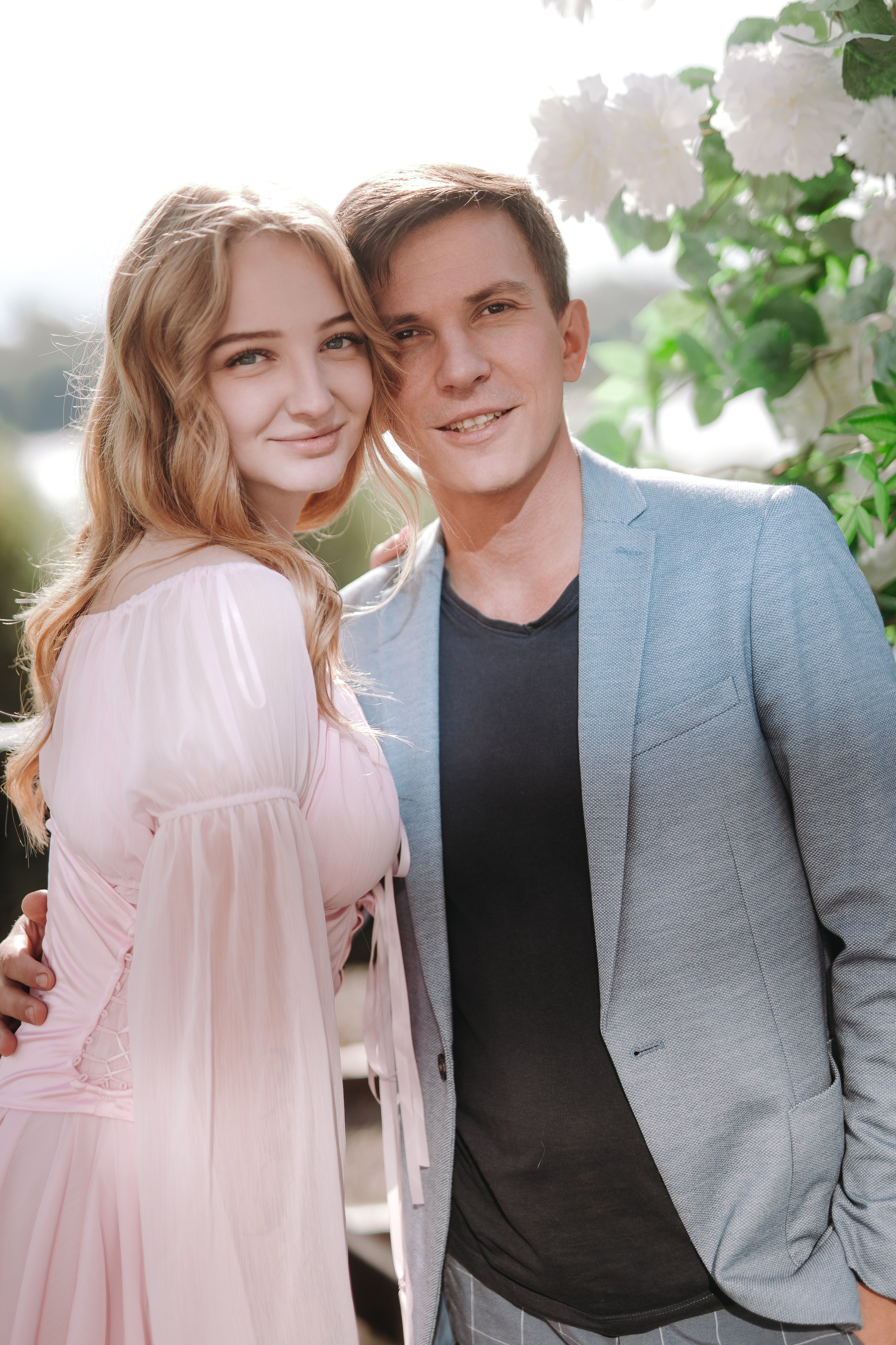 БАНКЕТНЫЙ ЗАЛ ТОРТУГА, ВЕДУЩИЙ АНДРЕЙ ОГНЕВ