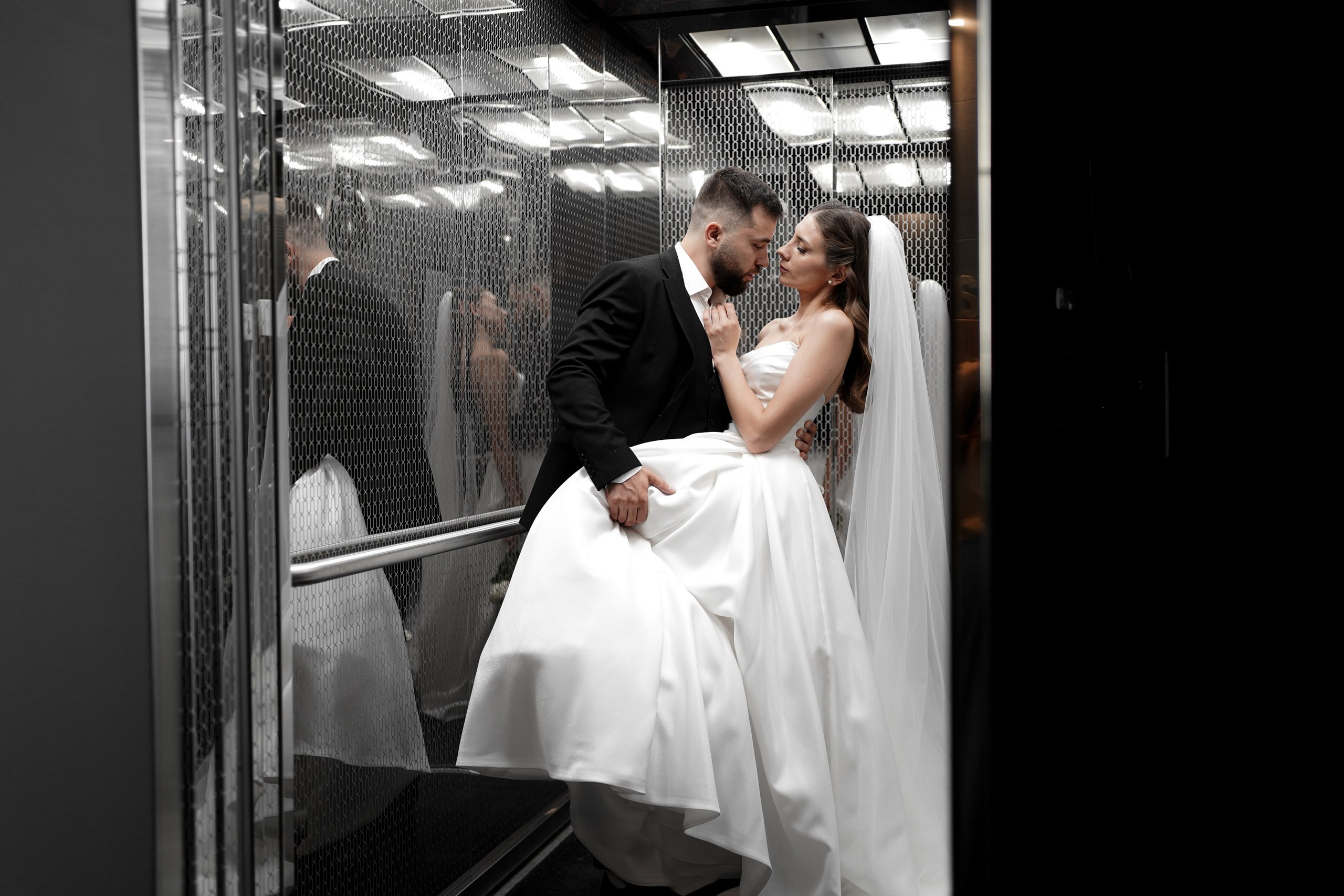 Виктория и Тарон в отеле Арка. Свадебный фотограф Ростов-на-Дону. Свадебный фотограф в Ростове-на-Дону. Таинство Крещения и Венчания, семейные фотосессии. Алёна Чёботова