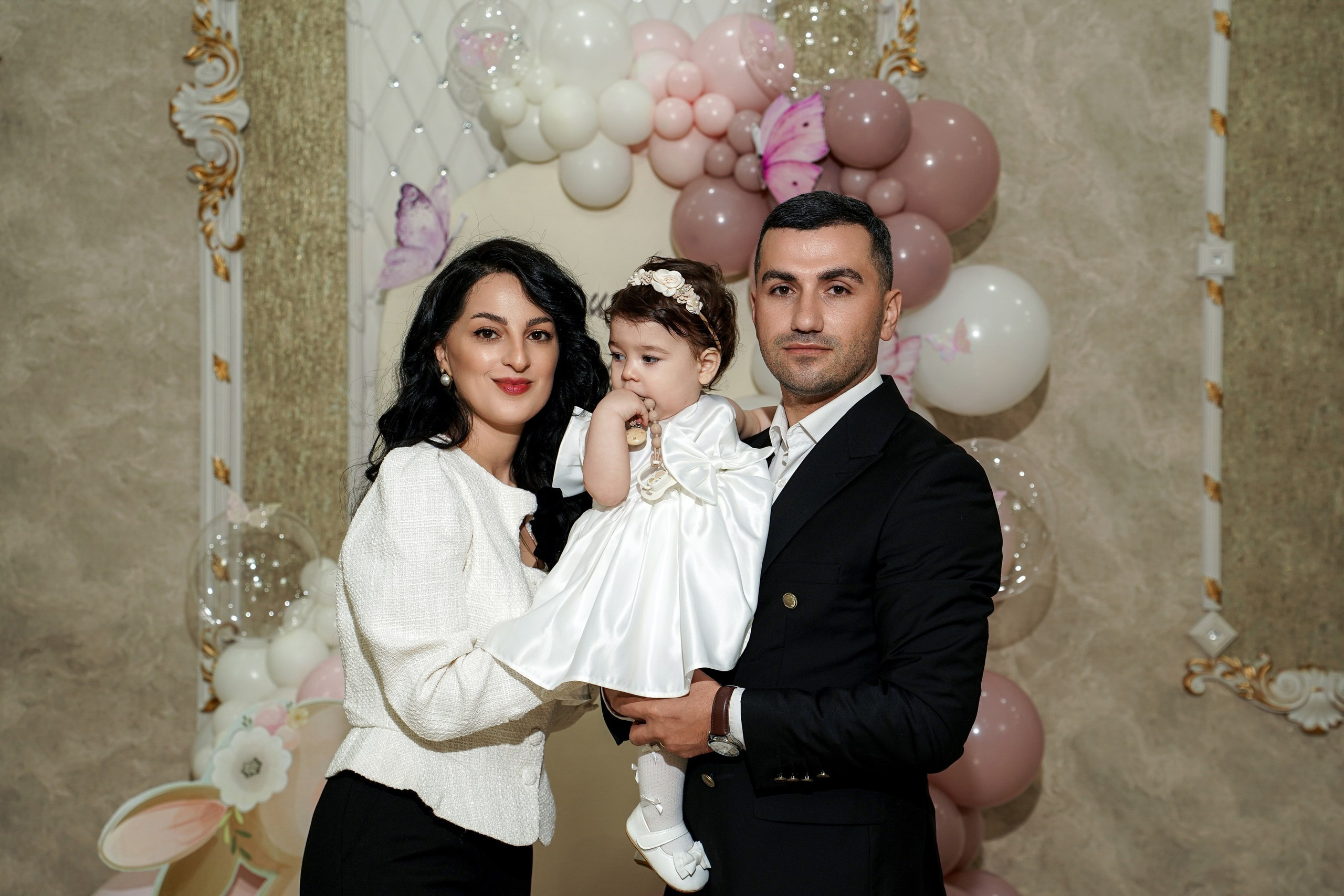 День рождения «1 год». Фотосессия в Ростове-на-Дону. Свадебный фотограф в Ростове-на-Дону. Таинство Крещения и Венчания, семейные фотосессии. Алёна Чёботова