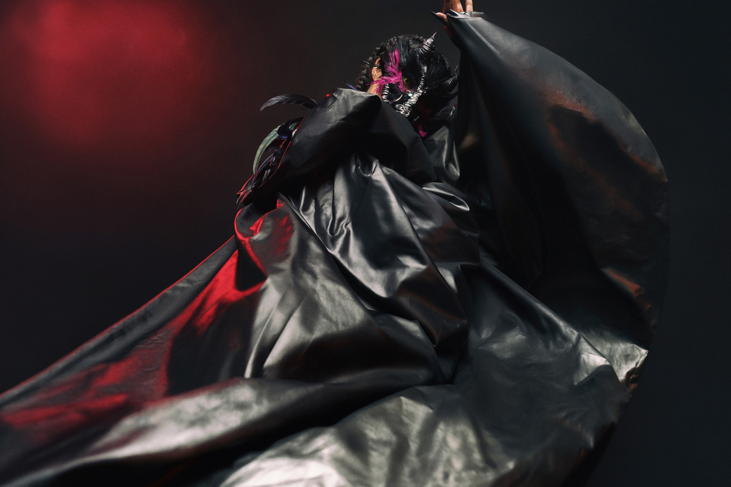 Фешн Гриффон (авторский костюм) по мотивам игры Devil May Cry 5 (Lady Integra). Арт и семейный фотограф/видеограф Алексей Симкин