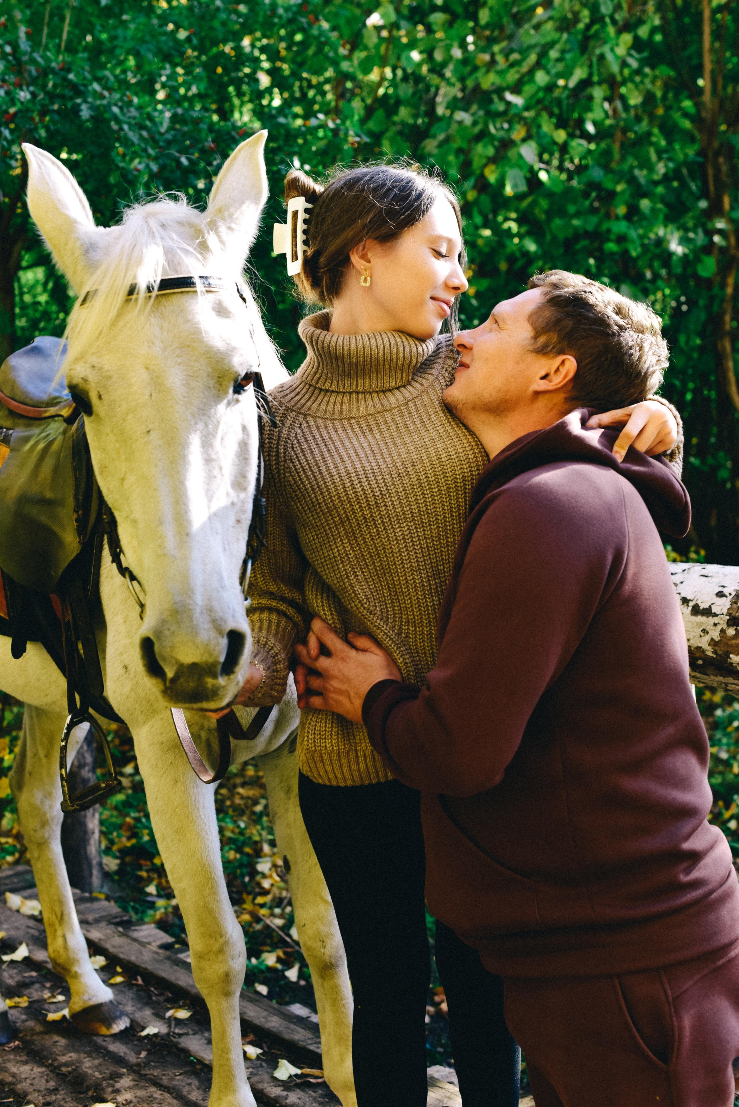 Семья Ирины на прогулке