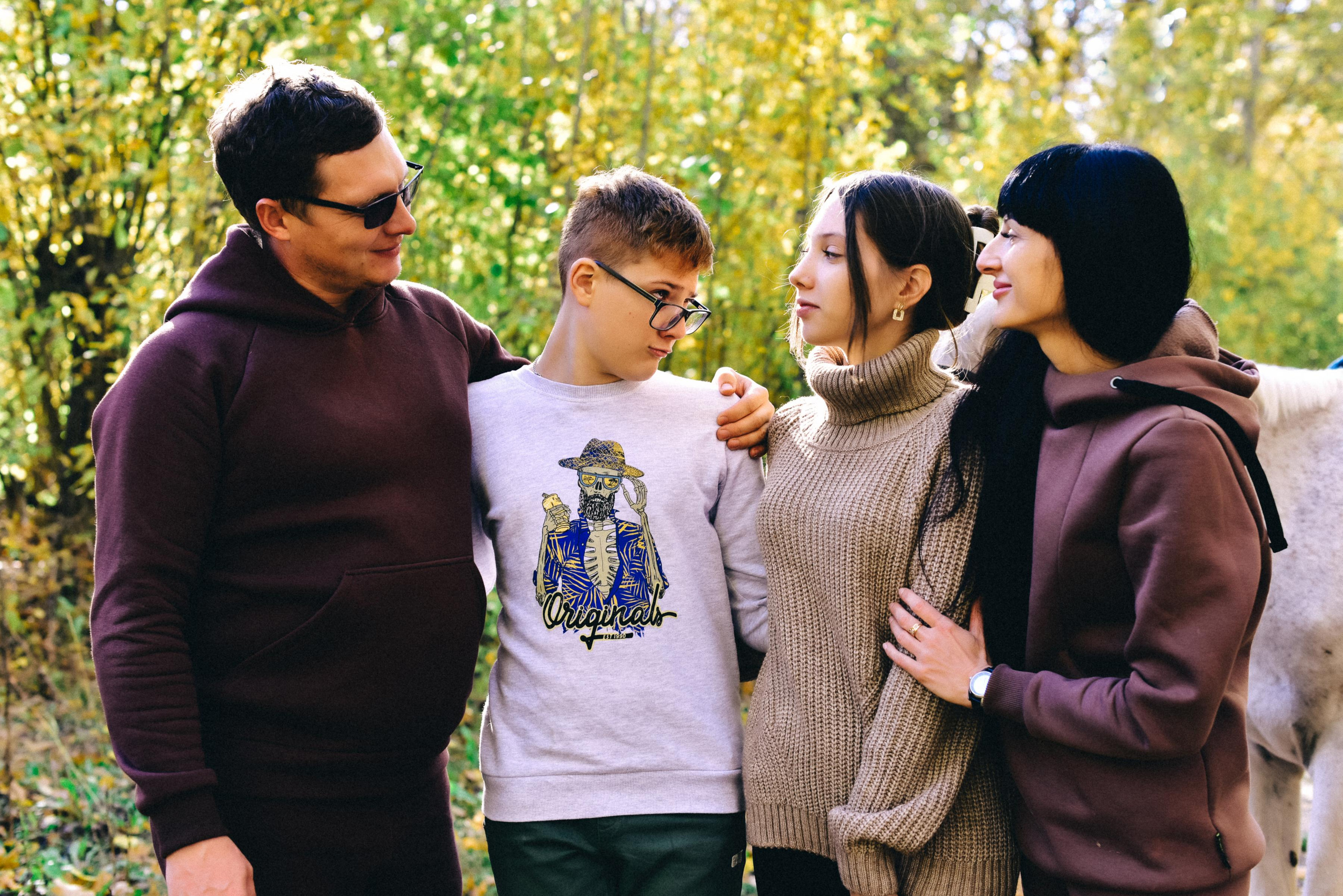 Семья Ирины на прогулке