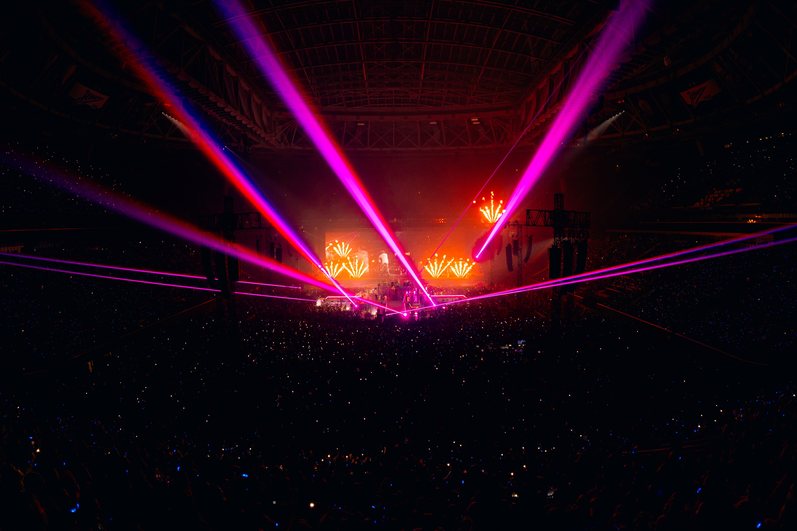 ЕГОР КРИД ГАЗПРОМ АРЕНА 11.10.25. Концертный и репортажный фотограф в Москве и Санкт-Петербурге Мария