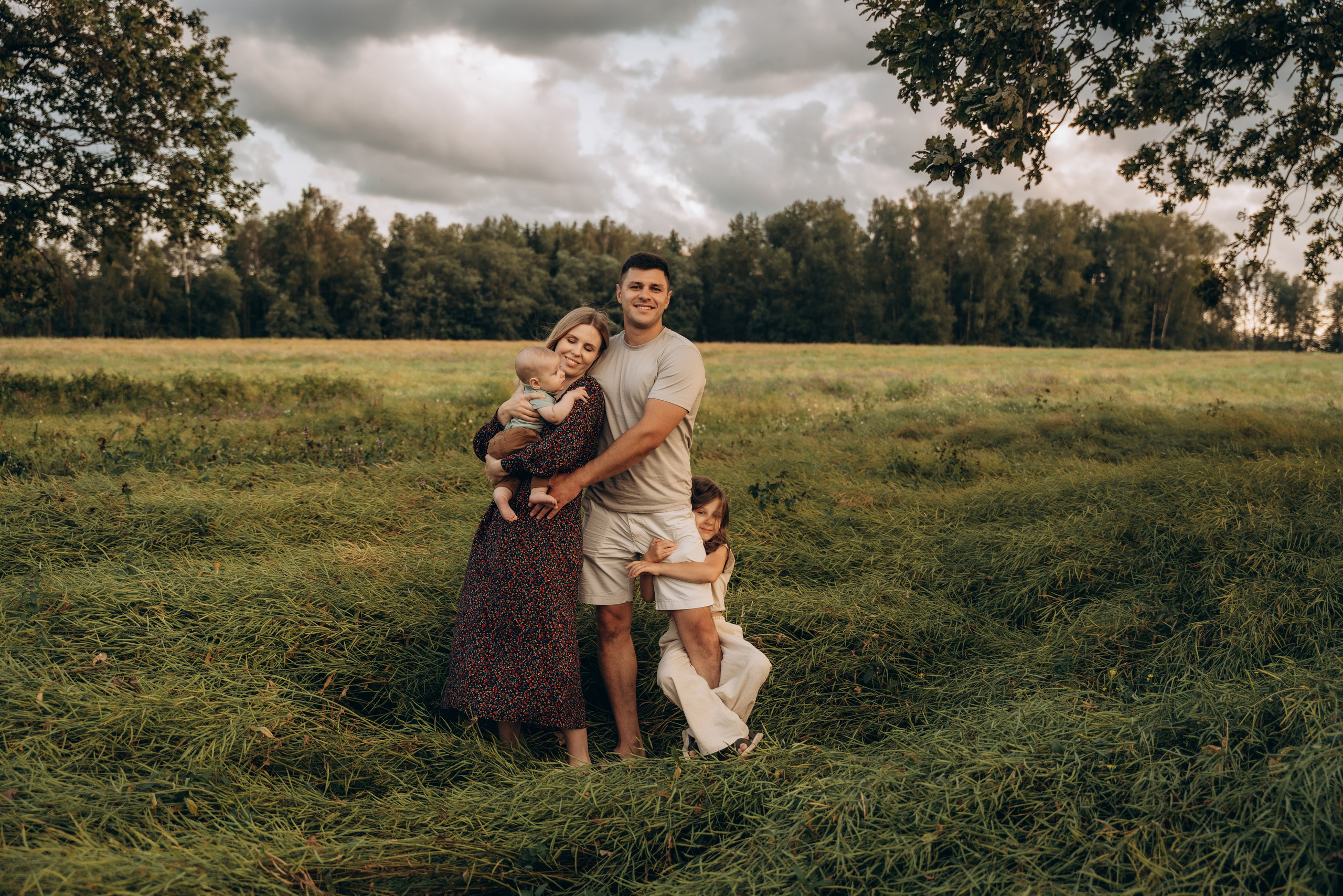 Оля, Женя, Роза и Федя. Фотограф Мария Миллс | Минск