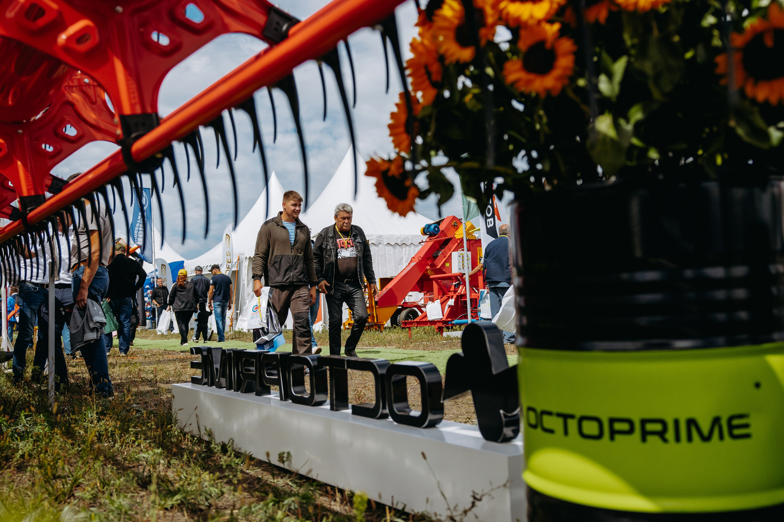 Мировая Техника — День поля. Фотограф в Саратове Александр Кухаренко. И не только в Саратове :)