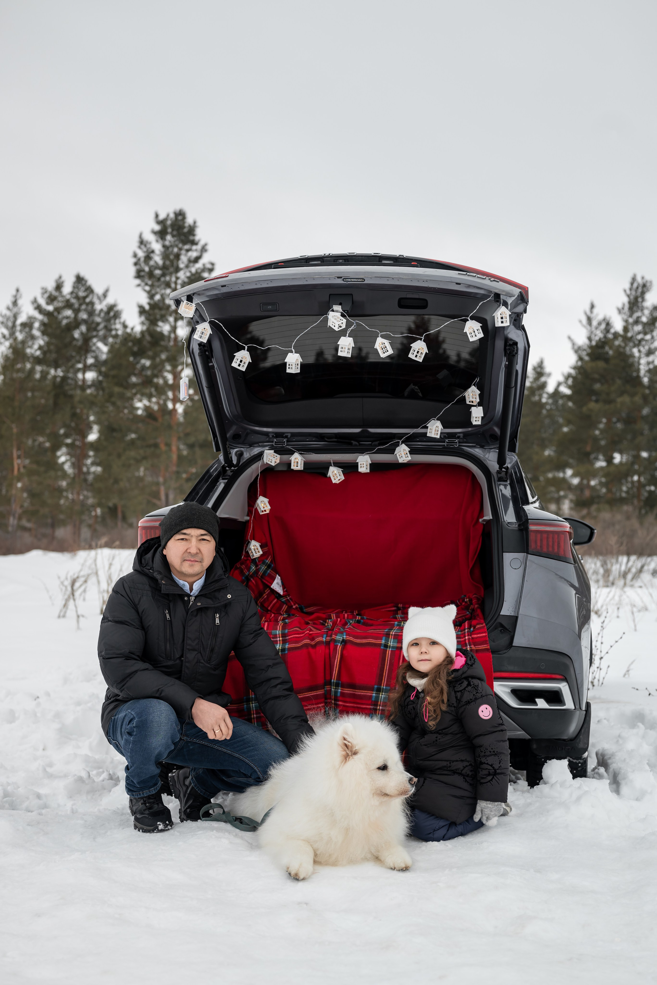 Фотопроект с Платоном и машиной на улице. Фотограф в городе Салават