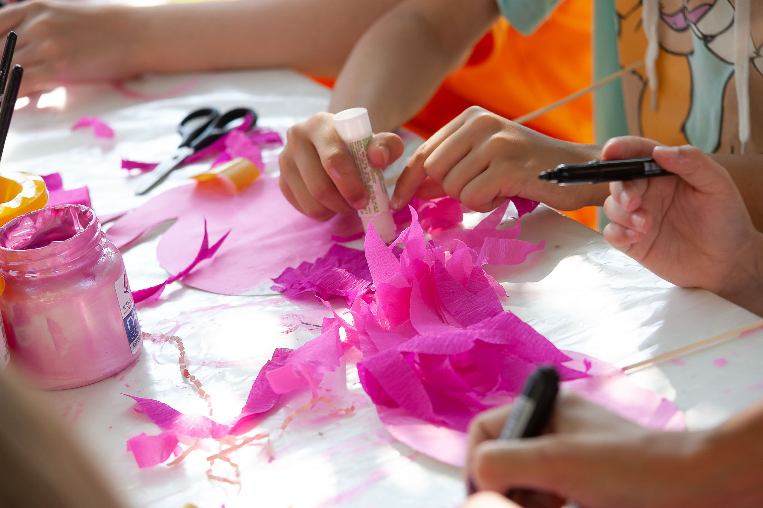 Фоторепортаж городской выставки услуг дополнительного образования «Вол