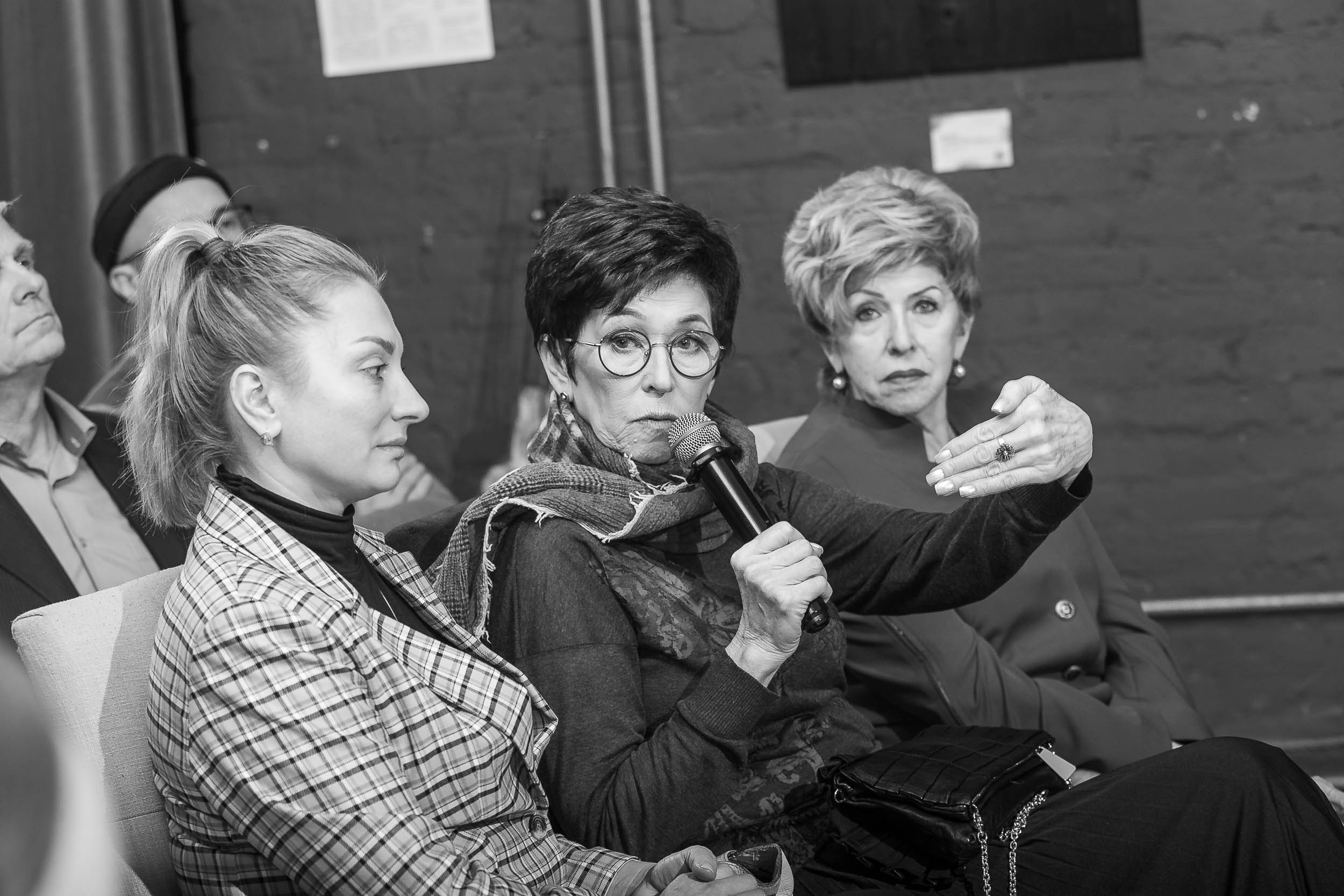 Фоторепортаж проекта «Остаться нельзя уехать». Встреча № 1