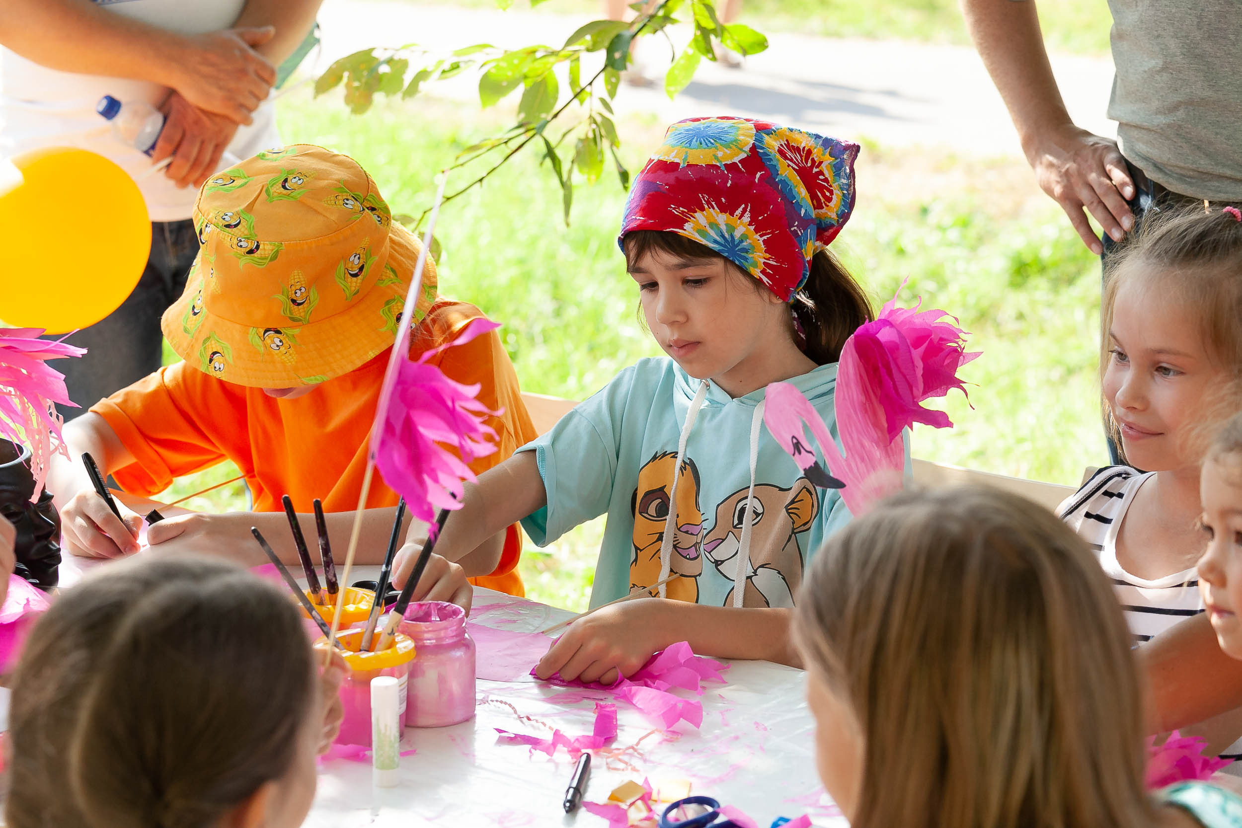Фоторепортаж городской выставки услуг дополнительного образования «Вол