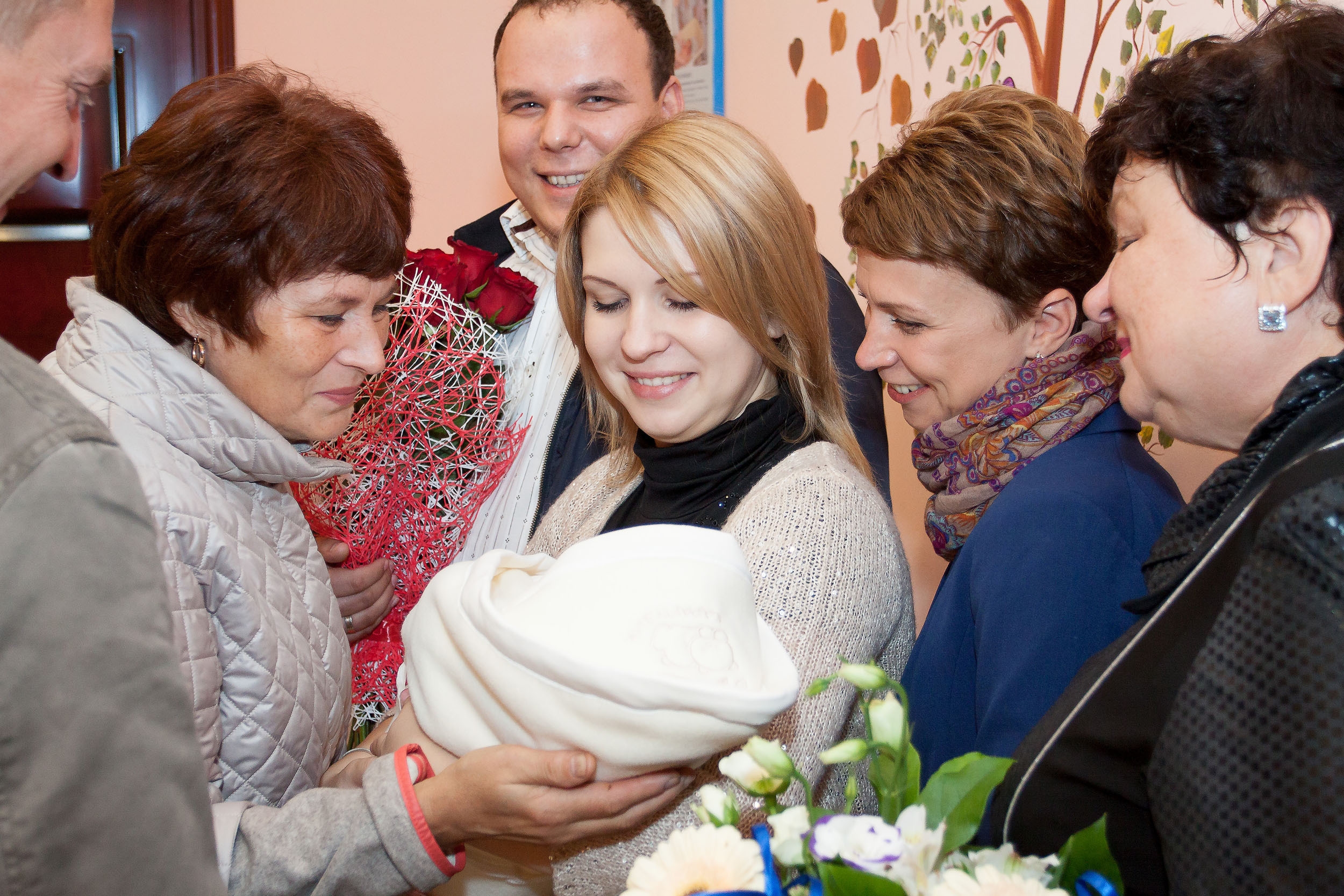 Выписка из роддома: фото-видеоуслуги