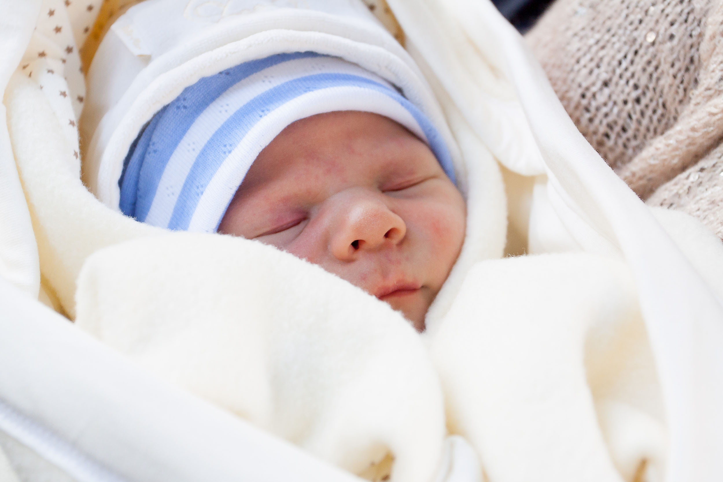 Выписка из роддома: фото-видеоуслуги